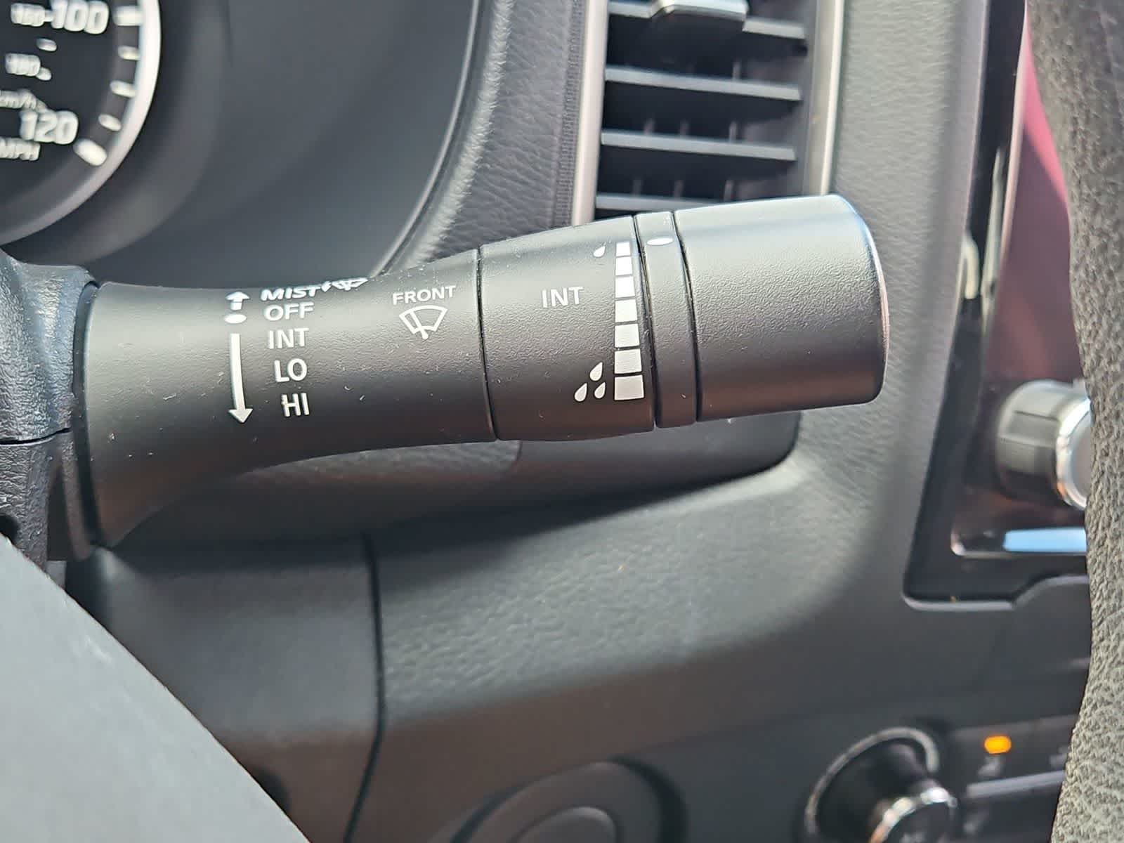 Thumbnail: 2022 Nissan Frontier - 25