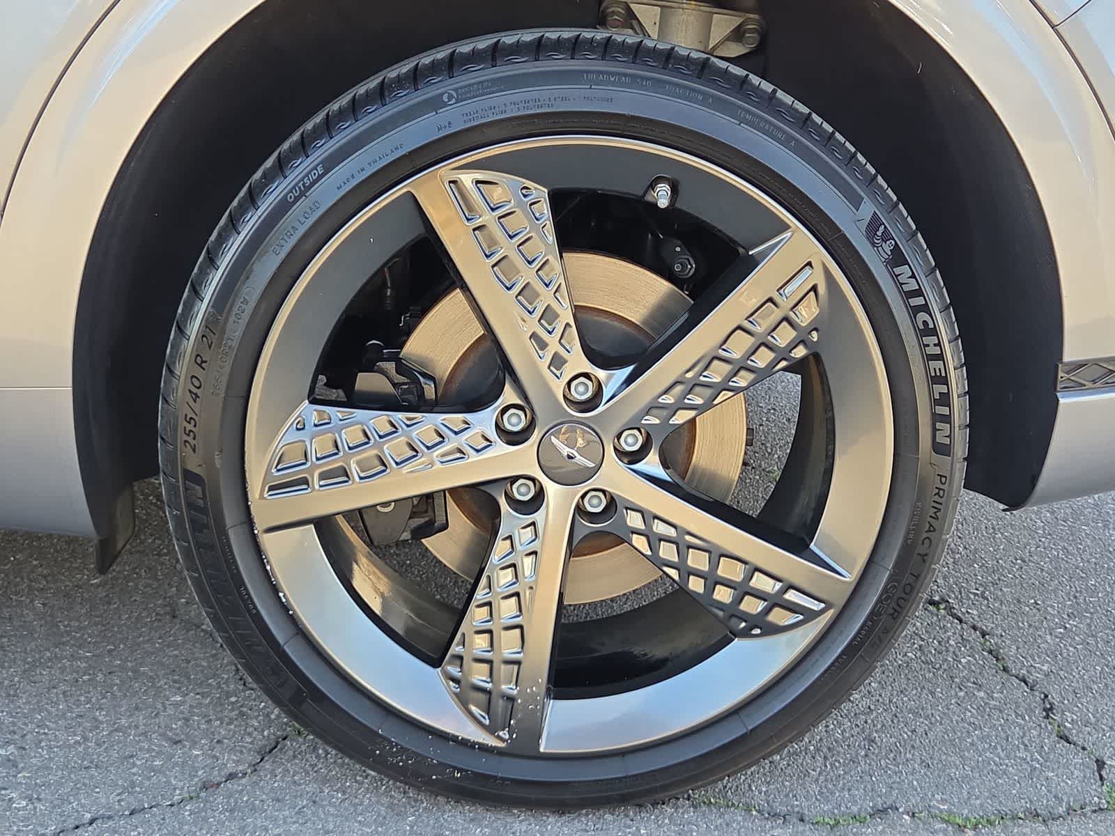 Thumbnail: 2023 Genesis GV70 - 14