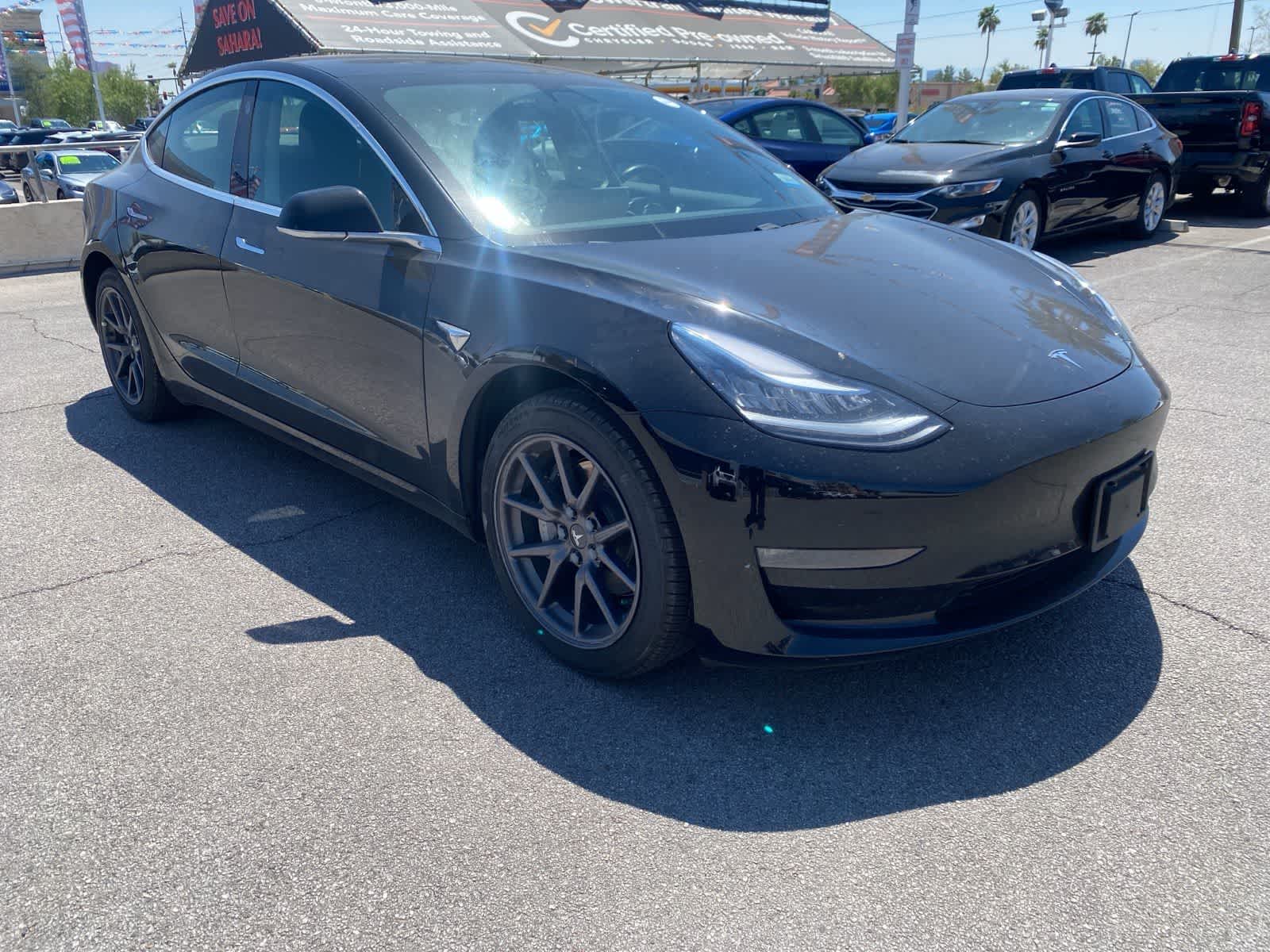 Thumbnail: 2019 Tesla Model 3 - 4