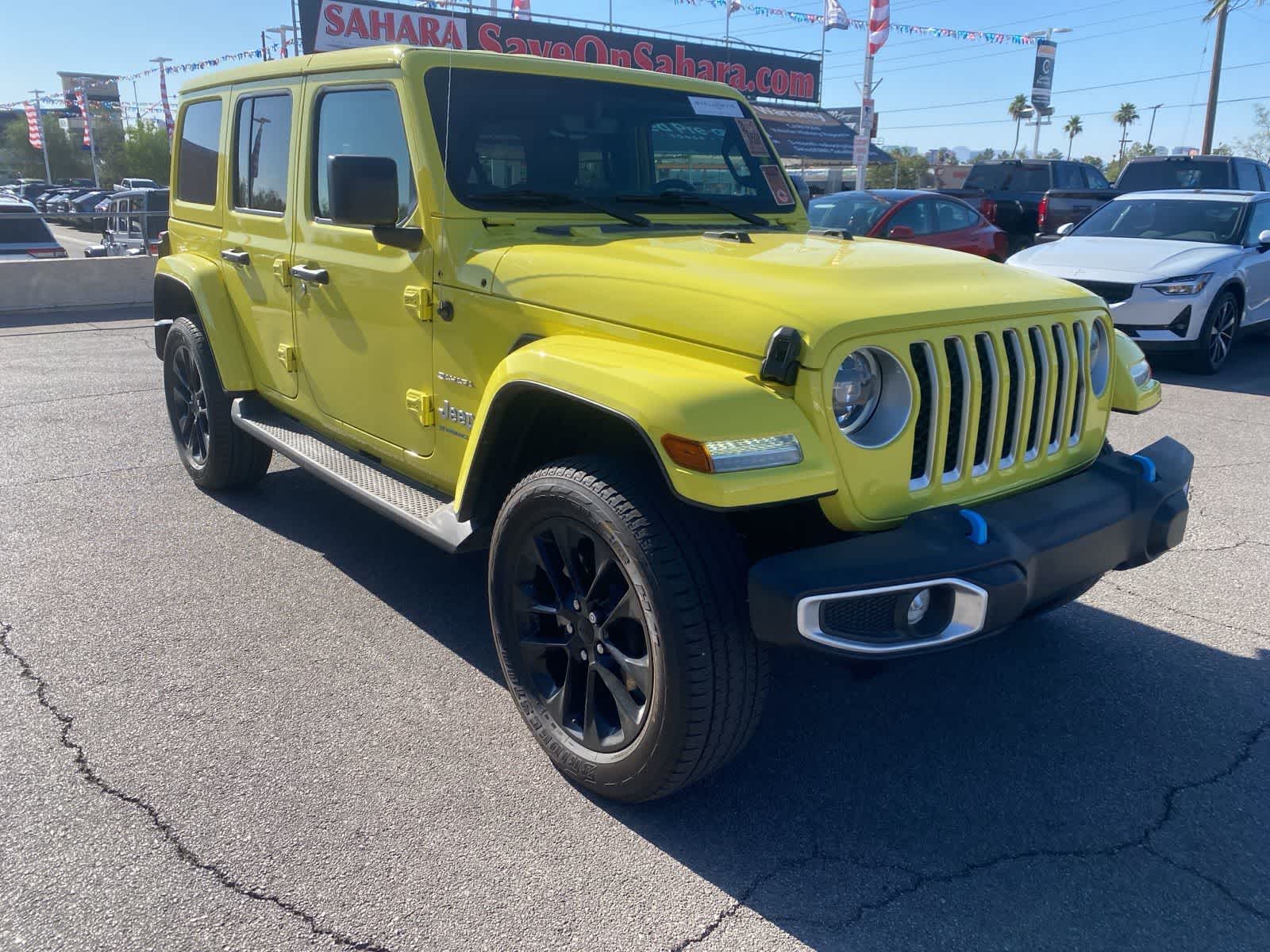 2023 Jeep Wrangler Sahara 3