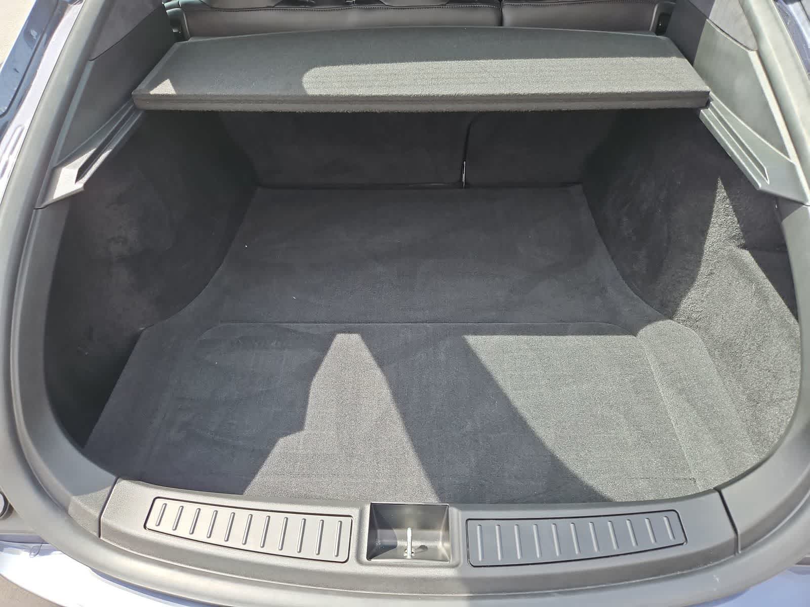 Thumbnail: 2020 Tesla Model S - 32