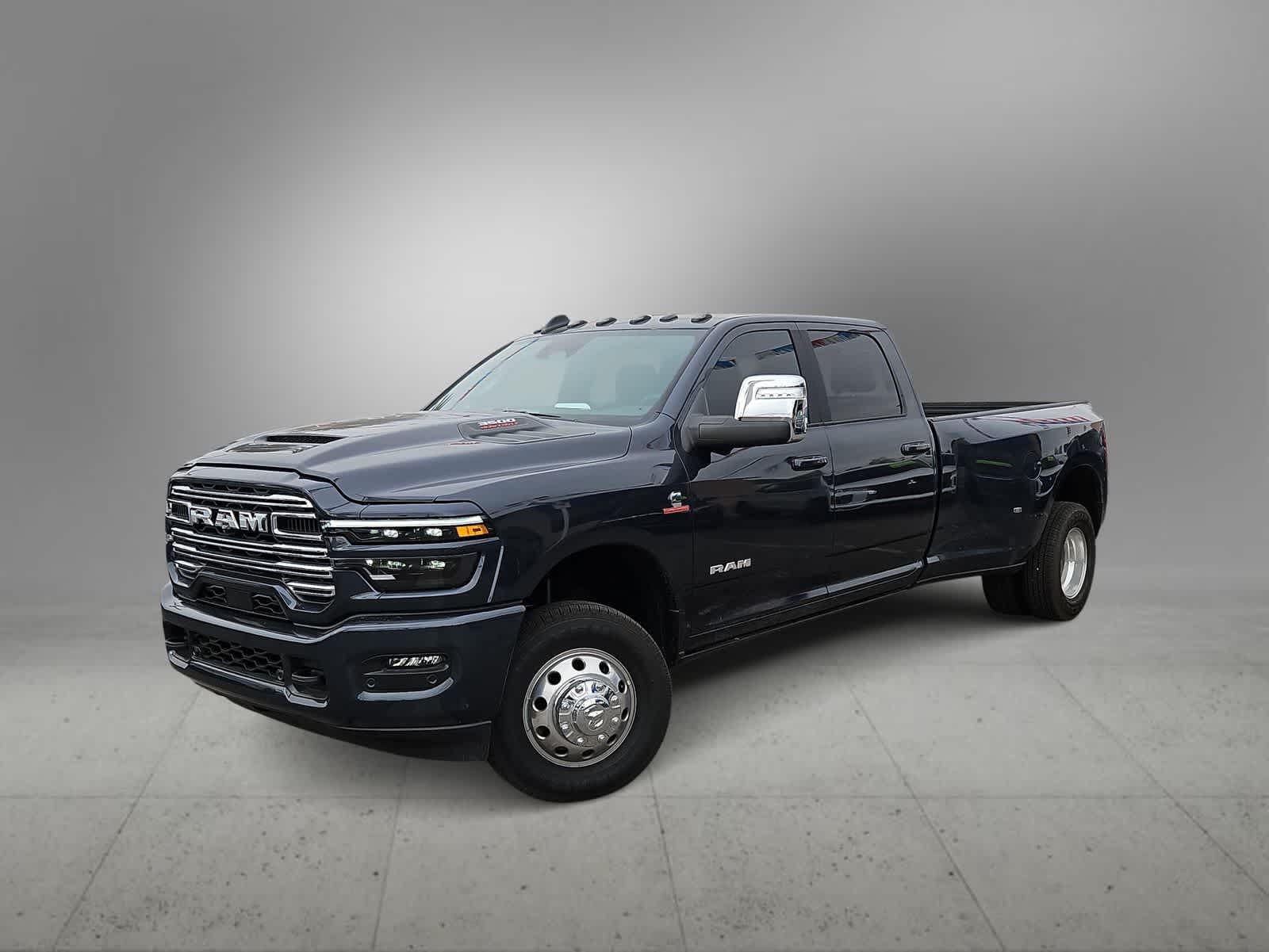 2026 RAM Ram 3500 Pickup Laramie's photo