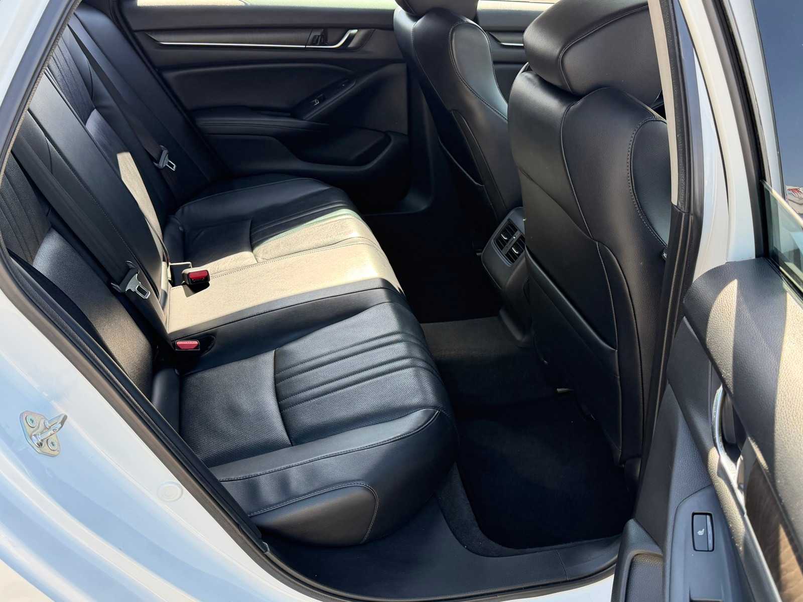 Thumbnail: 2018 Honda Accord - 28