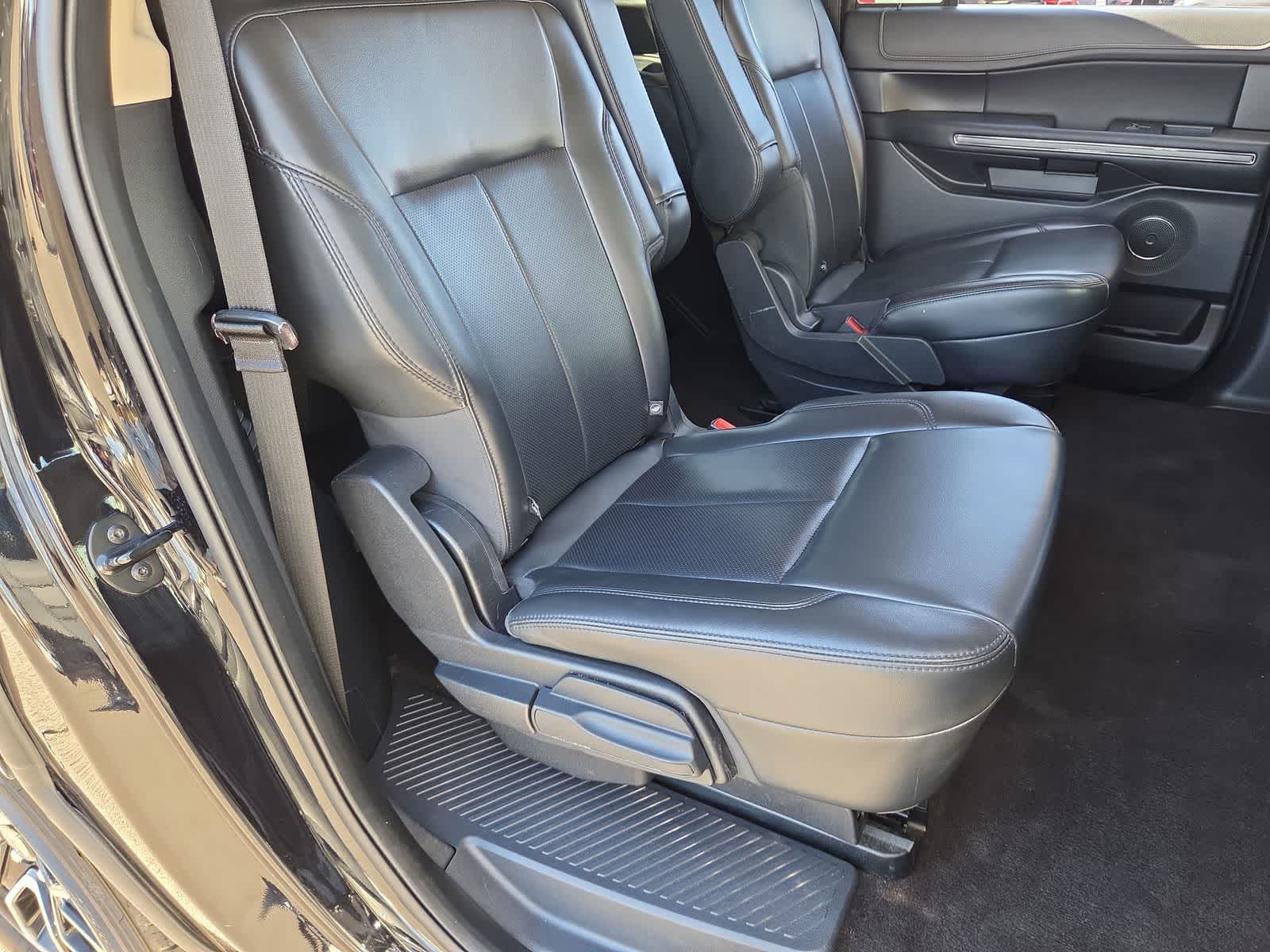 Thumbnail: 2022 Ford Expedition MAX - 21