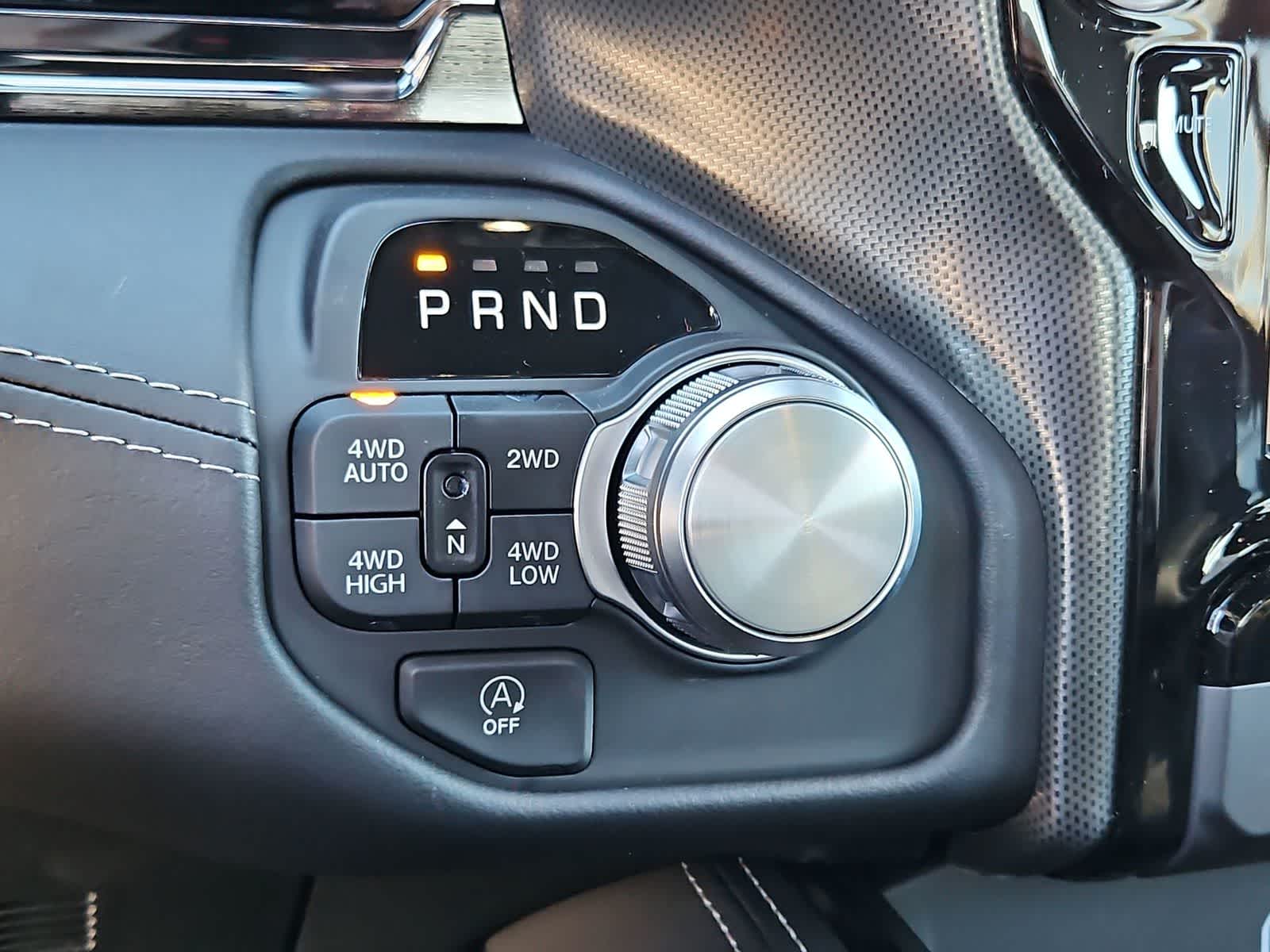 Thumbnail: 2026 RAM 1500 - 32