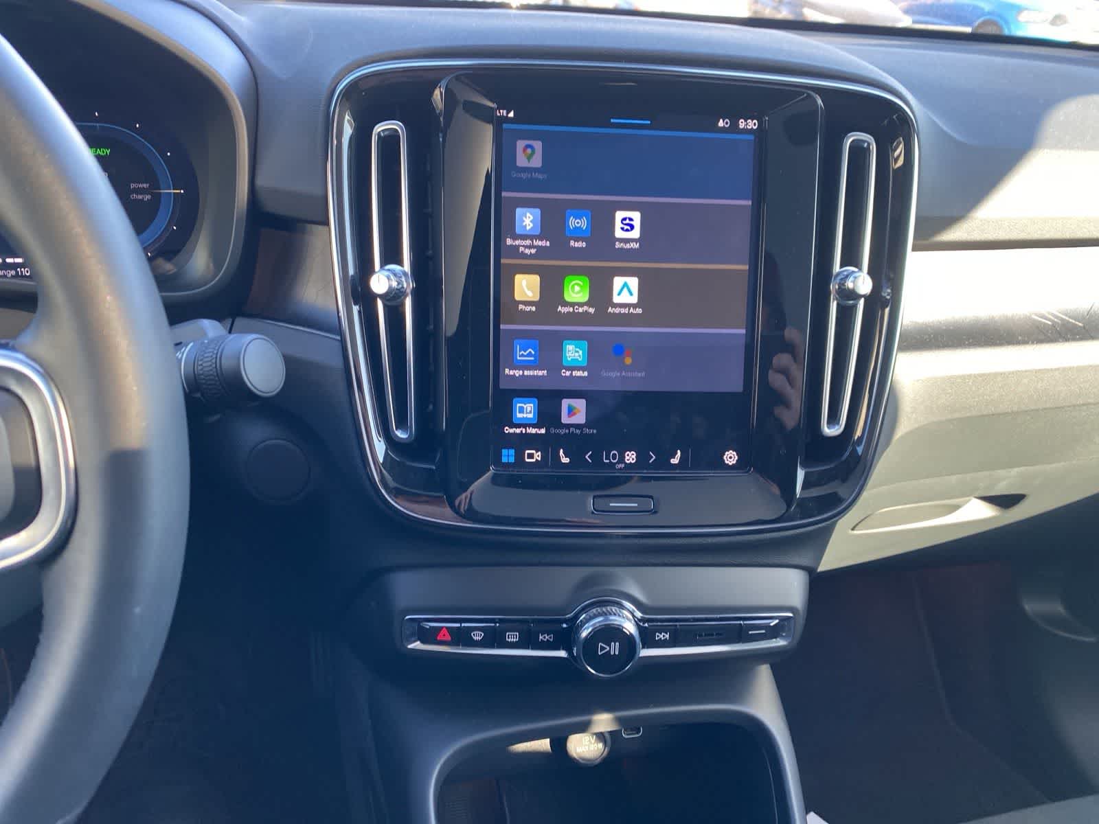 Thumbnail: 2023 Volvo C40 - 15