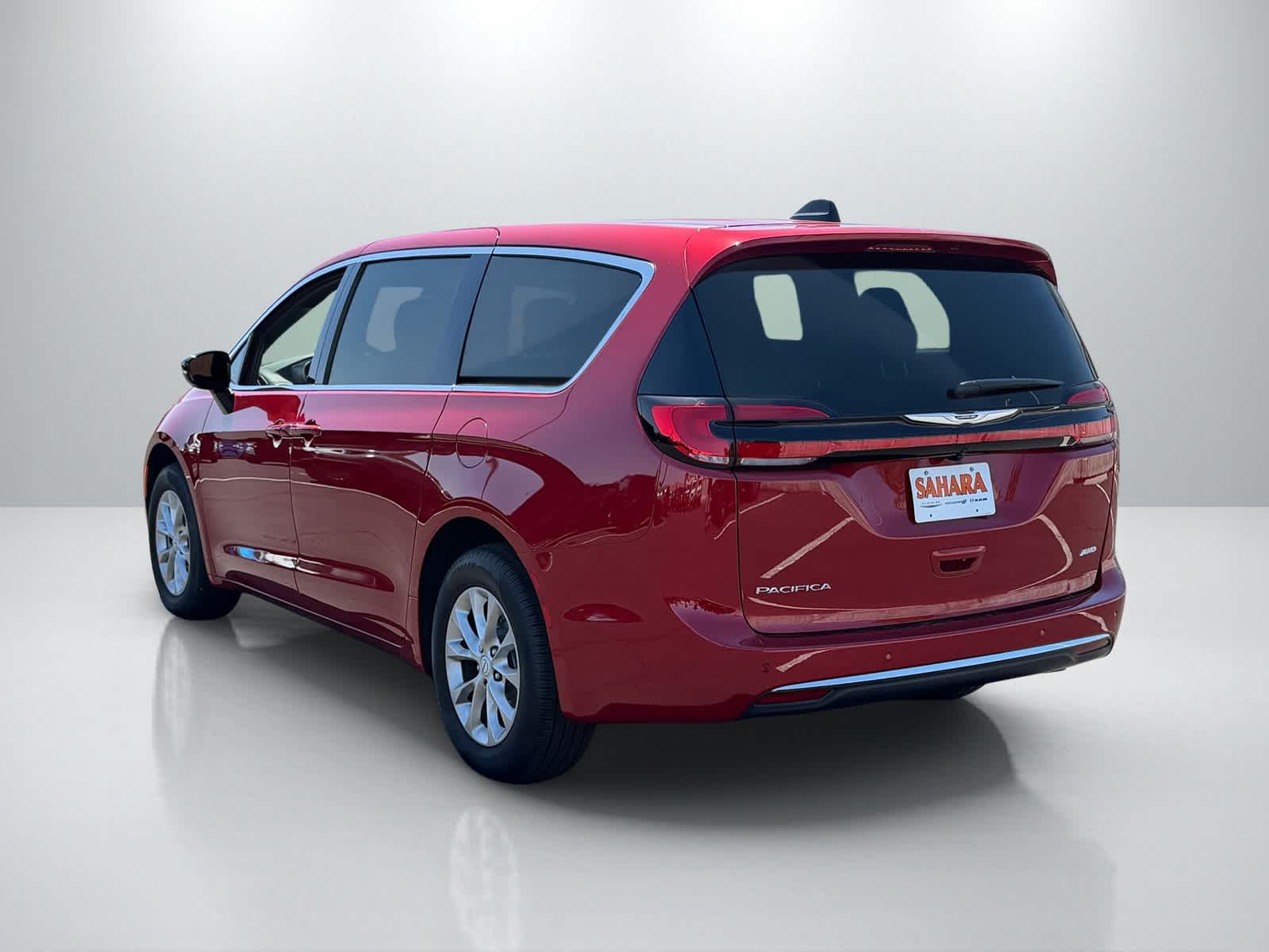 Thumbnail: 2026 Chrysler Pacifica - 4