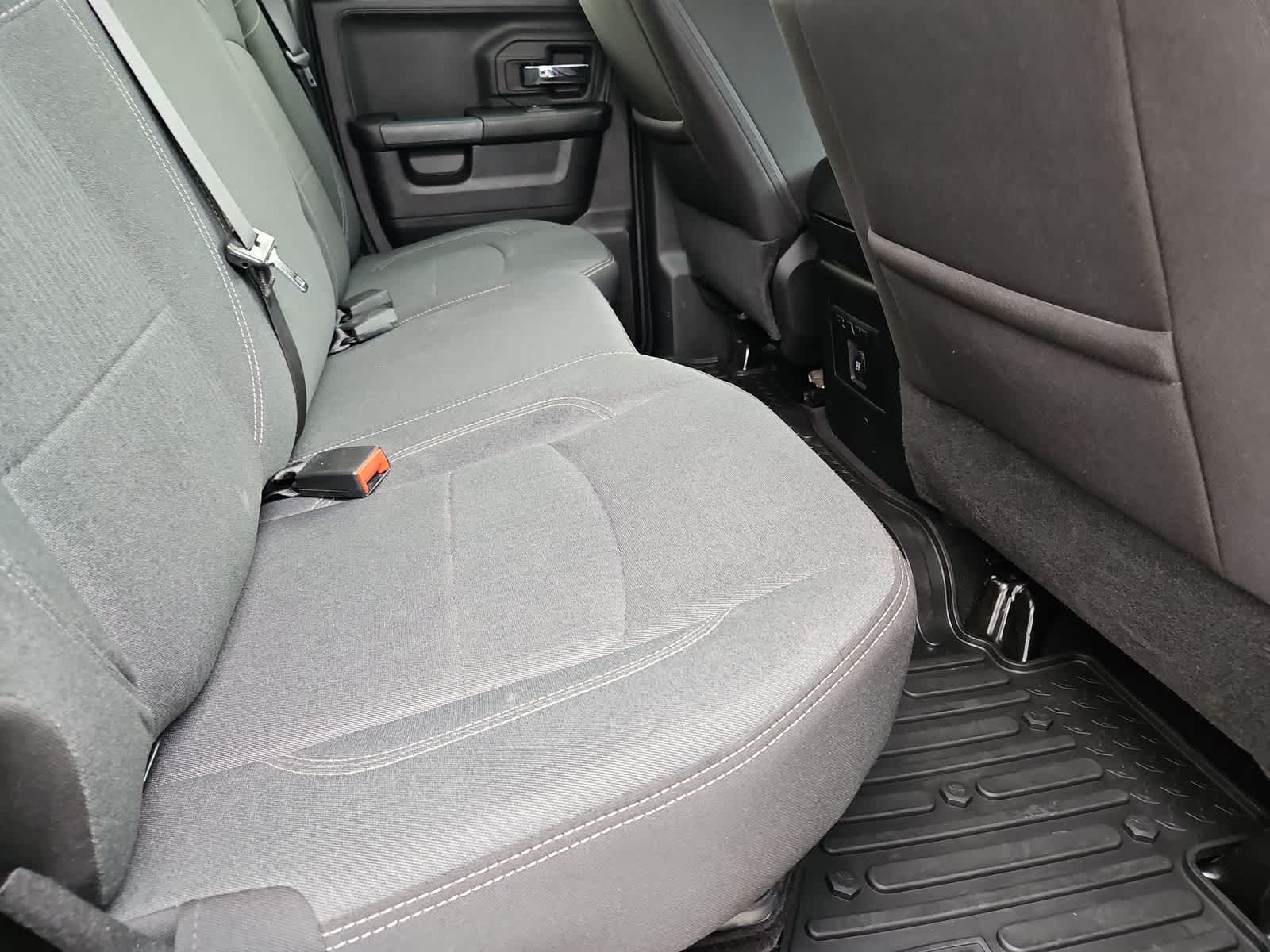 Thumbnail: 2024 RAM 1500 Classic - 21