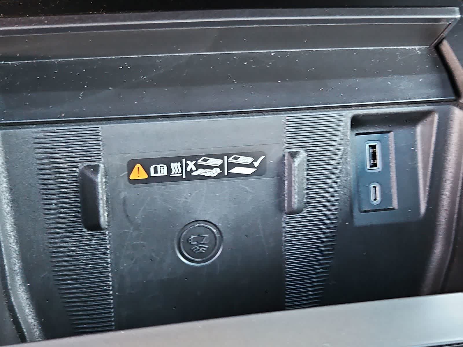 Thumbnail: 2024 GMC Hummer EV - 30