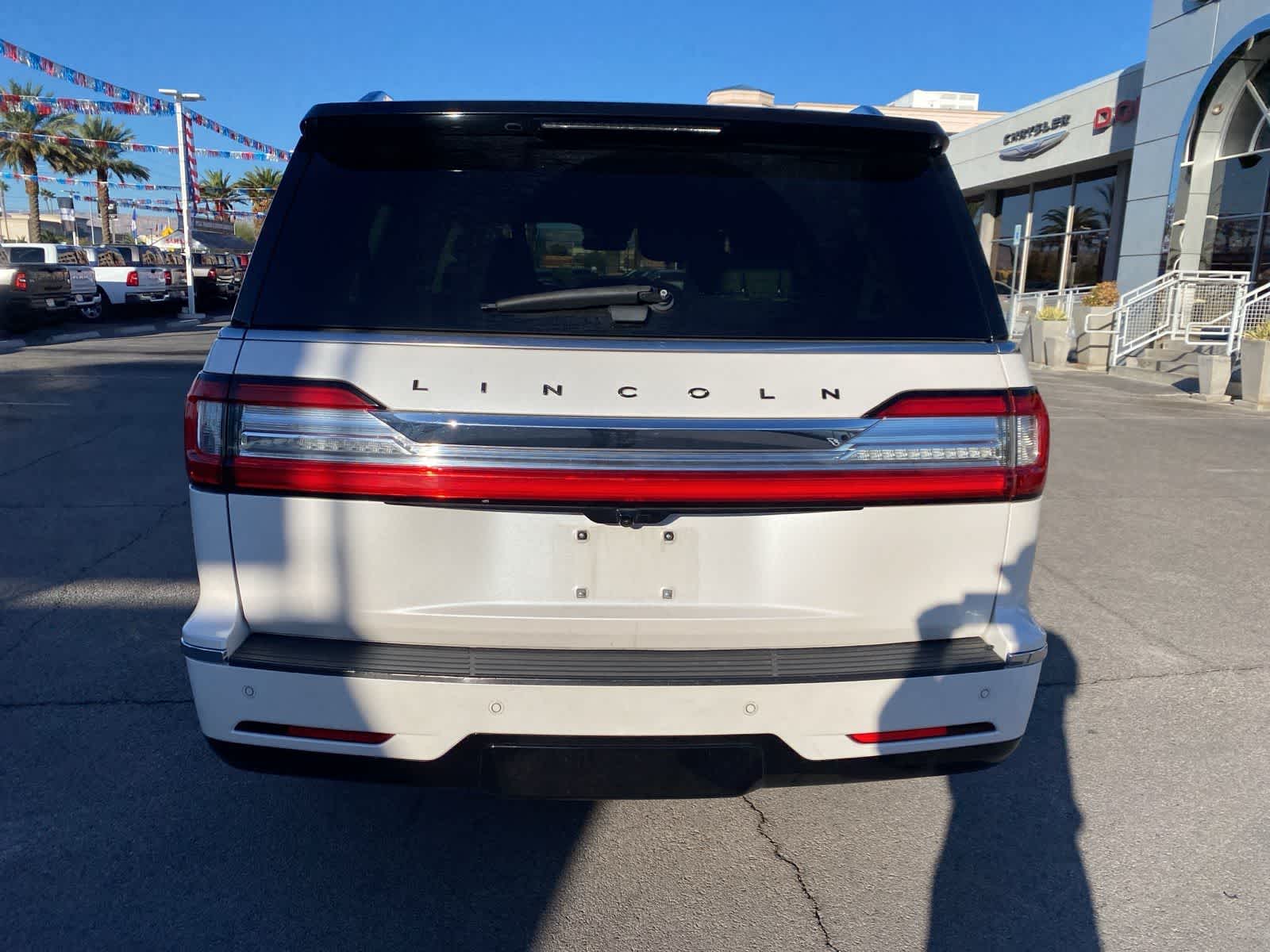 Thumbnail: 2018 Lincoln Navigator L - 7