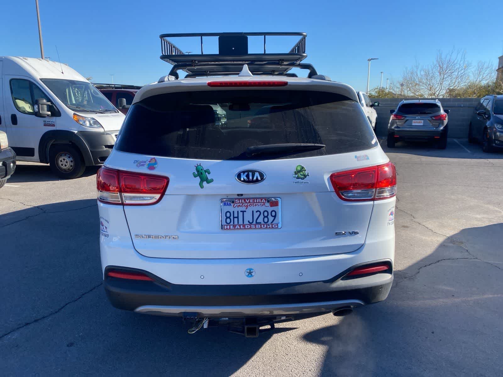 Thumbnail: 2017 Kia Sorento - 8