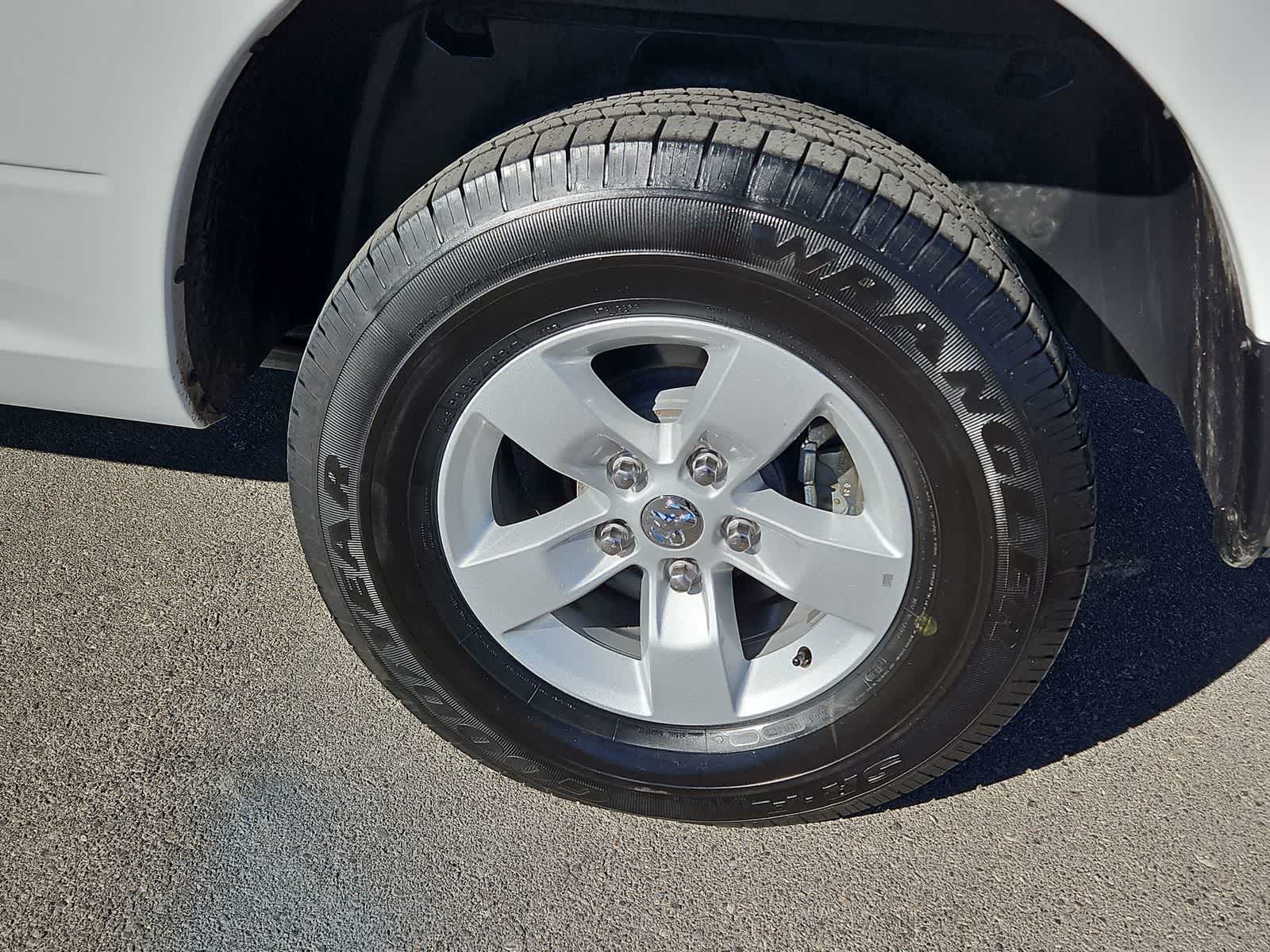 Thumbnail: 2024 RAM 1500 Classic - 14