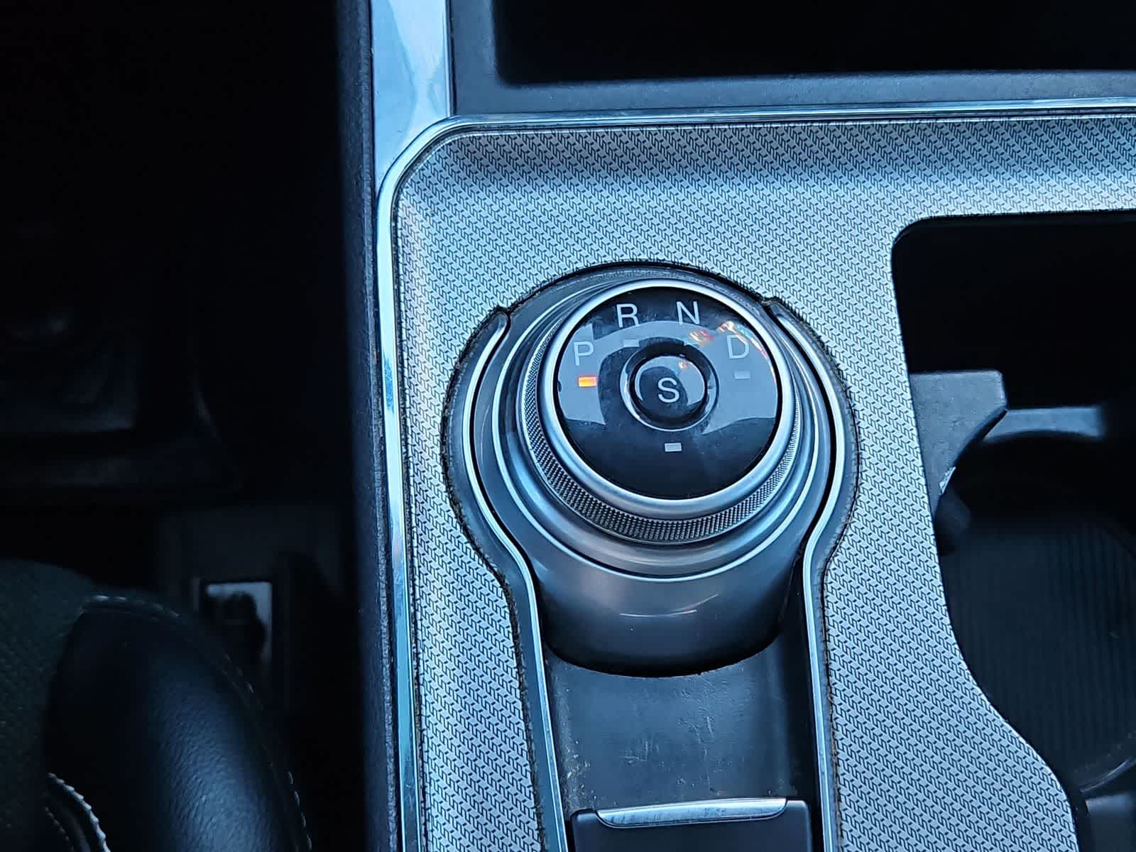 Thumbnail: 2021 Ford Edge - 31