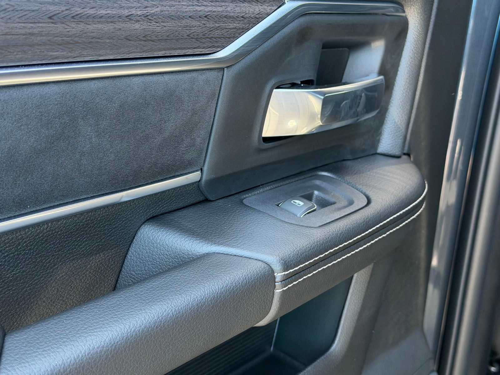 Thumbnail: 2026 RAM 2500 - 24