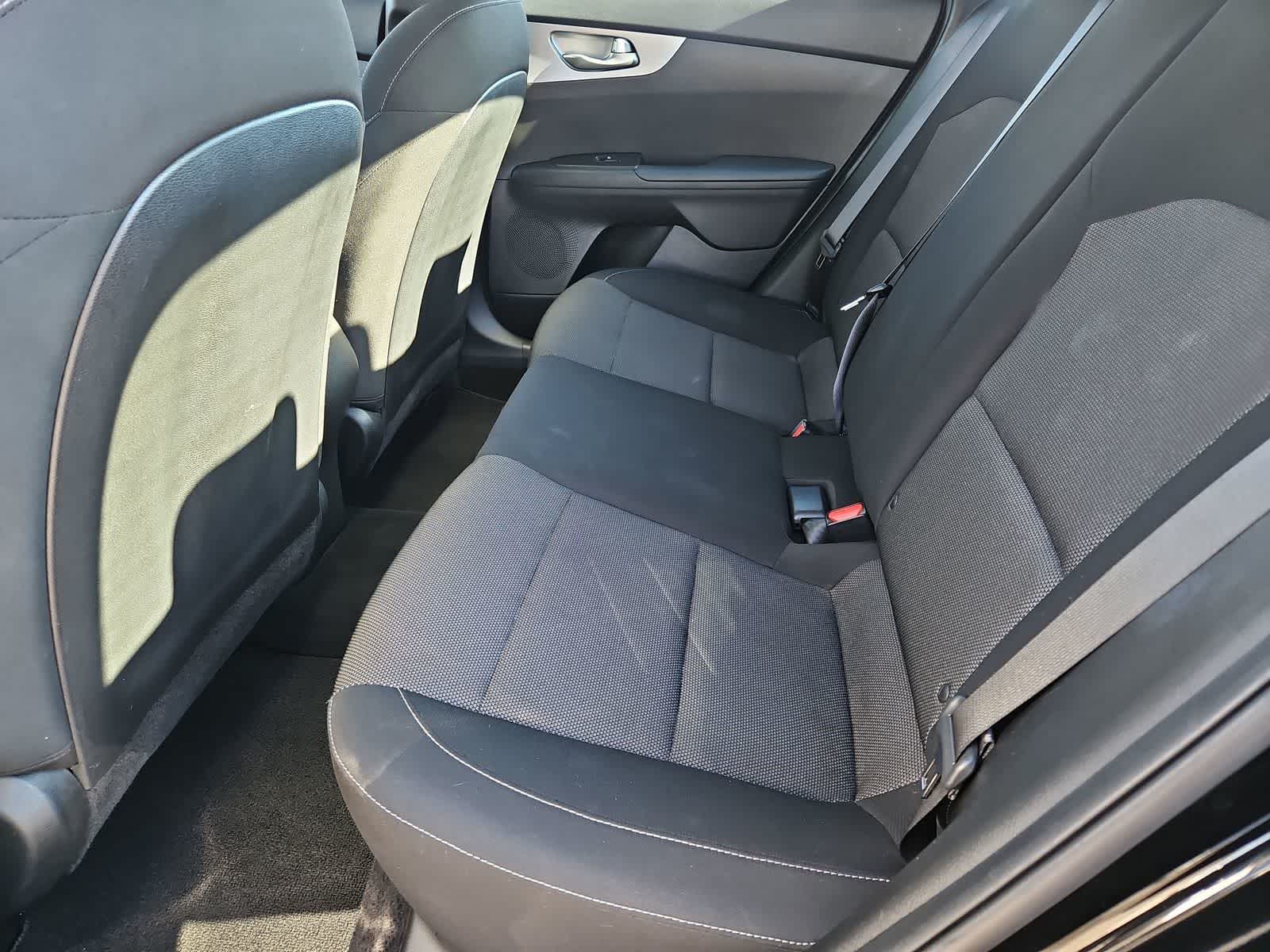 Thumbnail: 2023 Kia Forte - 20