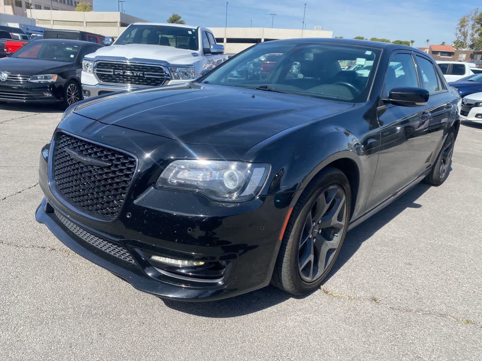 2022 Chrysler 300 Touring L's photo