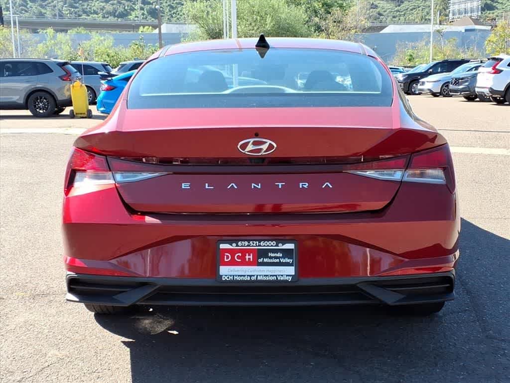 Thumbnail: 2023 Hyundai Elantra - 5