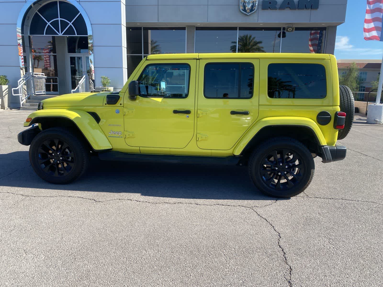 2023 Jeep Wrangler Sahara 9