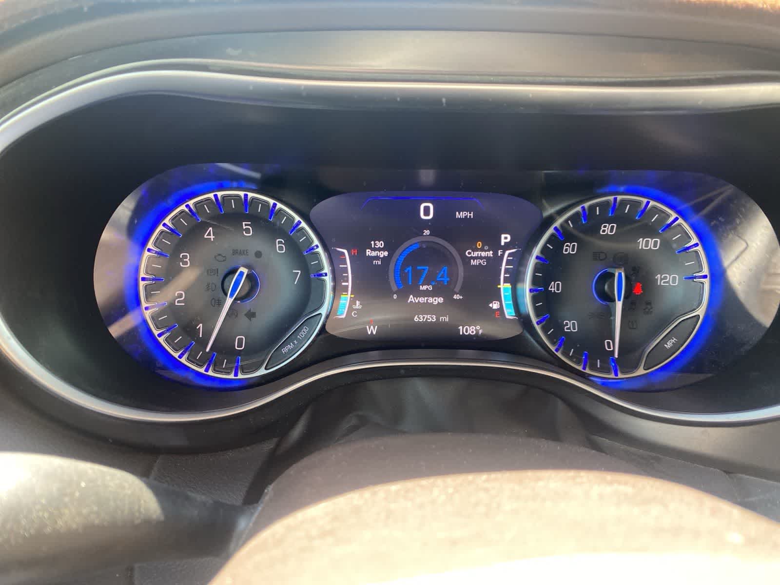 2017 Chrysler Pacifica  14