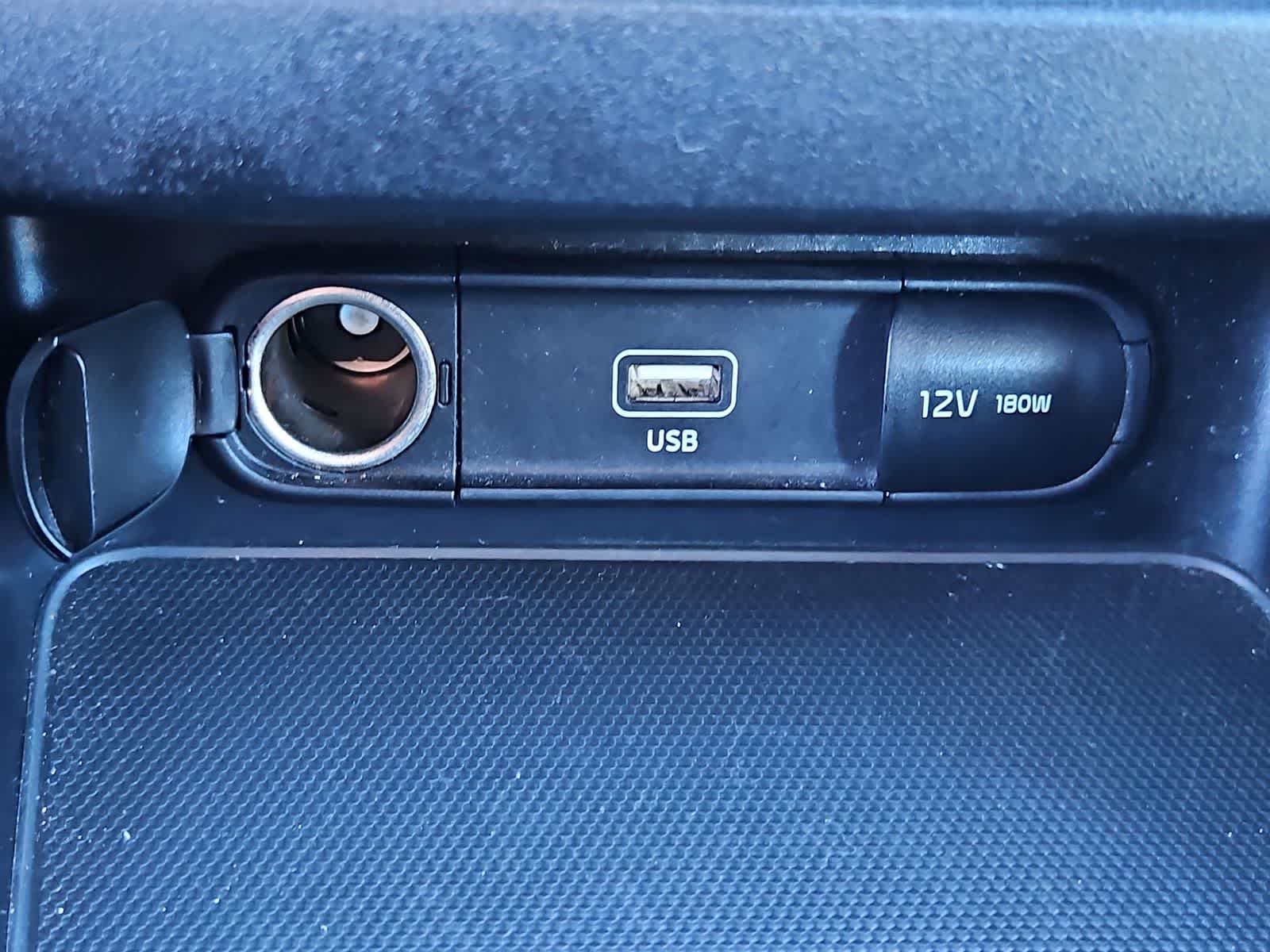 Thumbnail: 2023 Kia Forte - 30