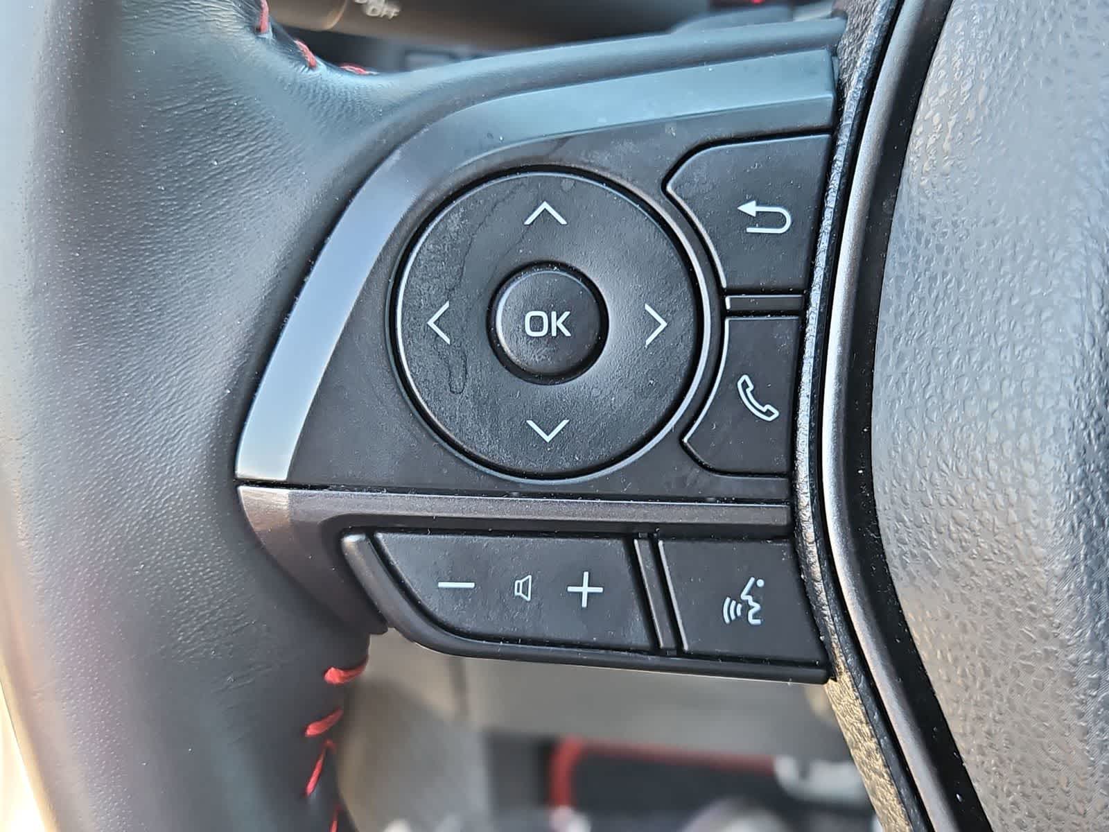 Thumbnail: 2022 Toyota Camry - 25