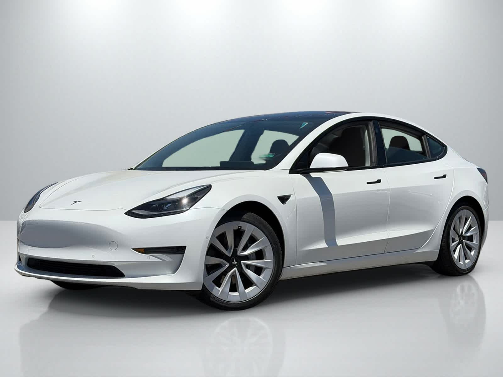 Thumbnail: 2021 Tesla Model 3 - 1