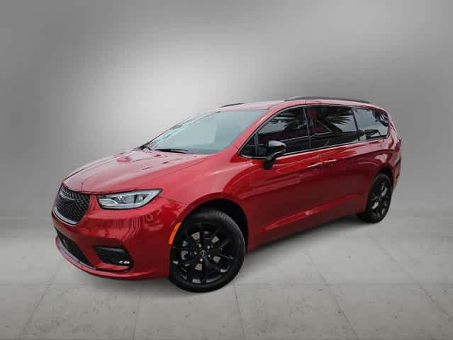 Thumbnail: 2026 Chrysler Pacifica - 1