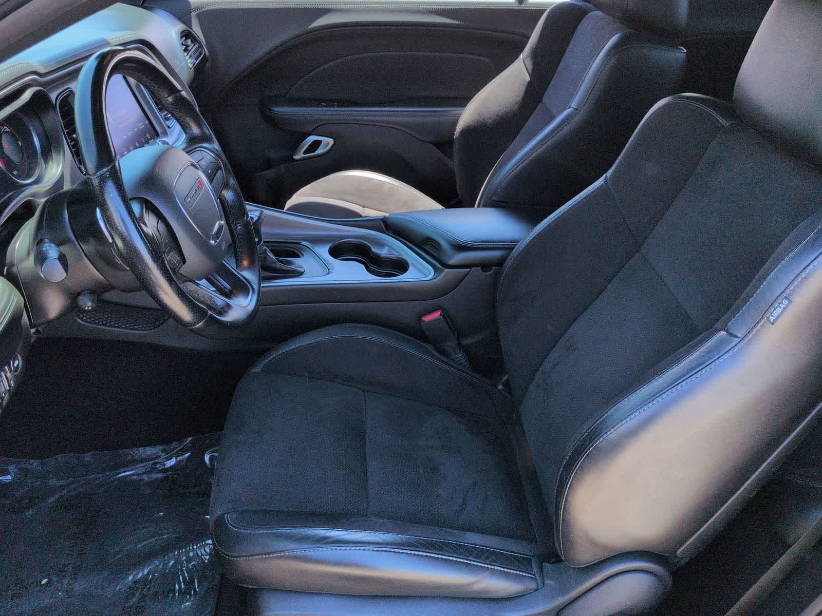 Thumbnail: 2022 Dodge Challenger - 16