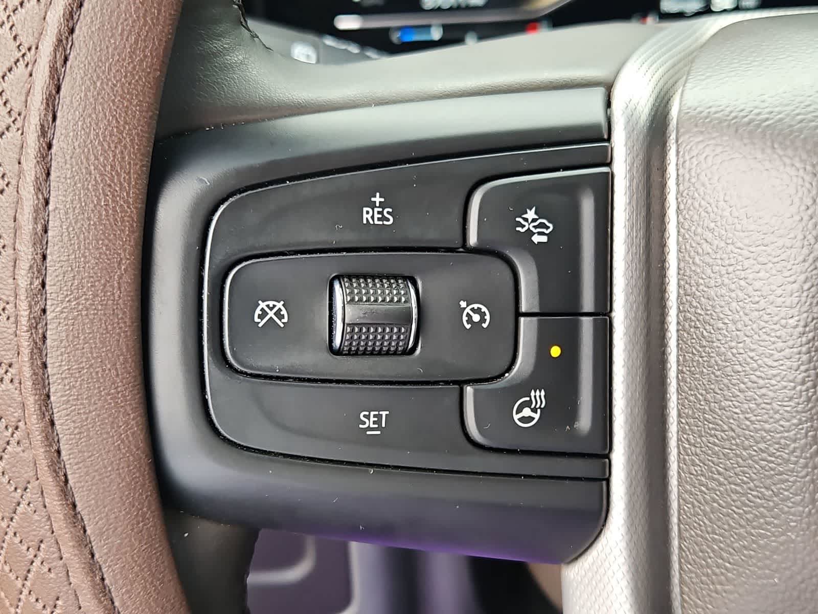 Thumbnail: 2023 GMC Yukon - 24