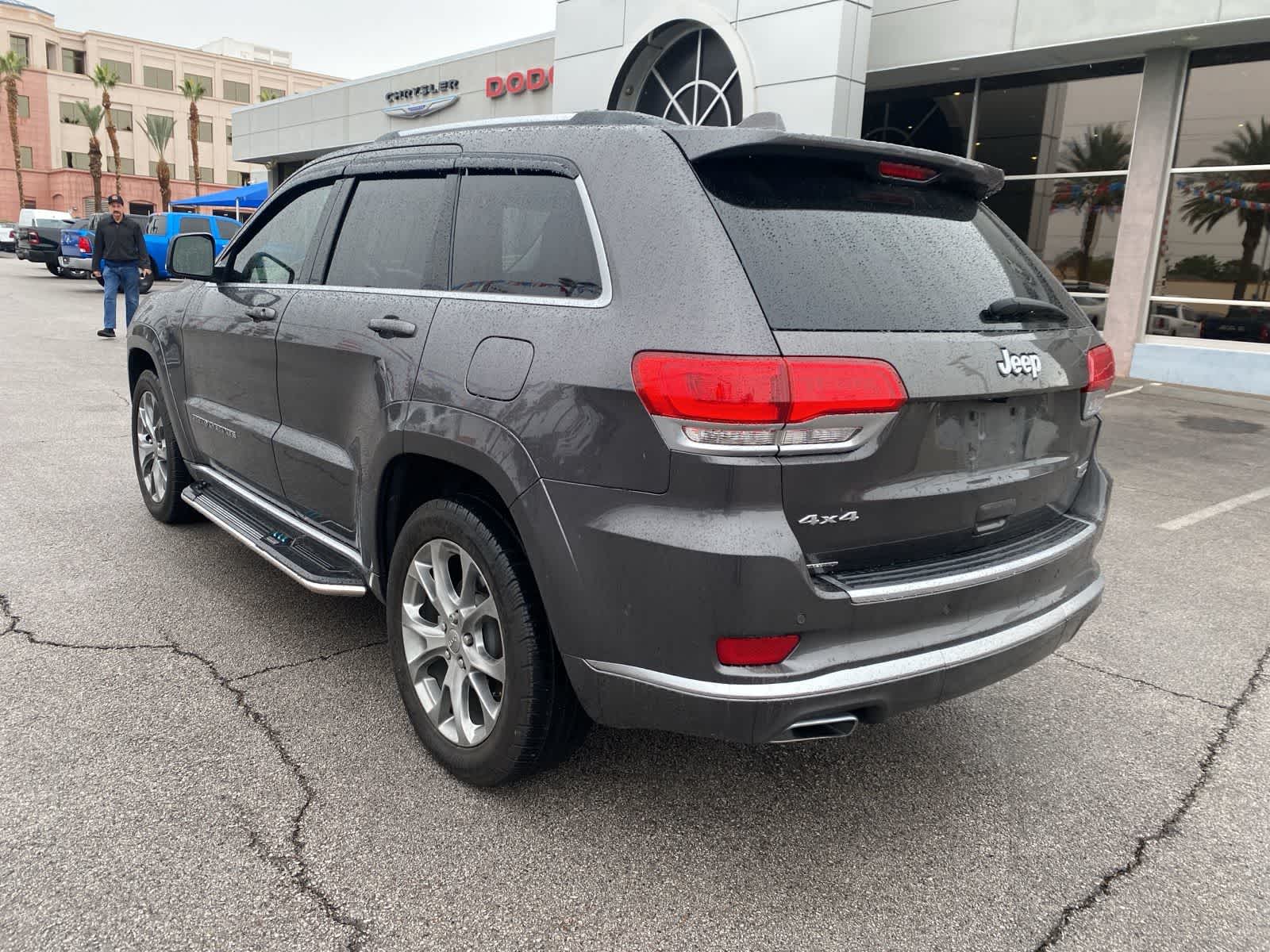 Thumbnail: 2020 Jeep Grand Cherokee - 7