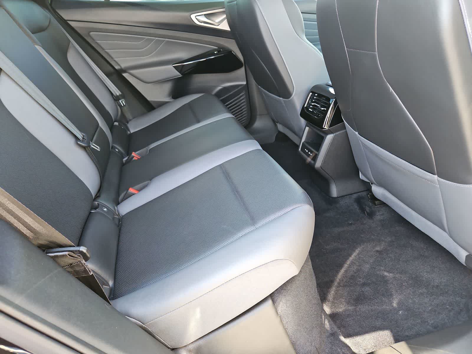 Thumbnail: 2023 Volkswagen ID.4 - 20