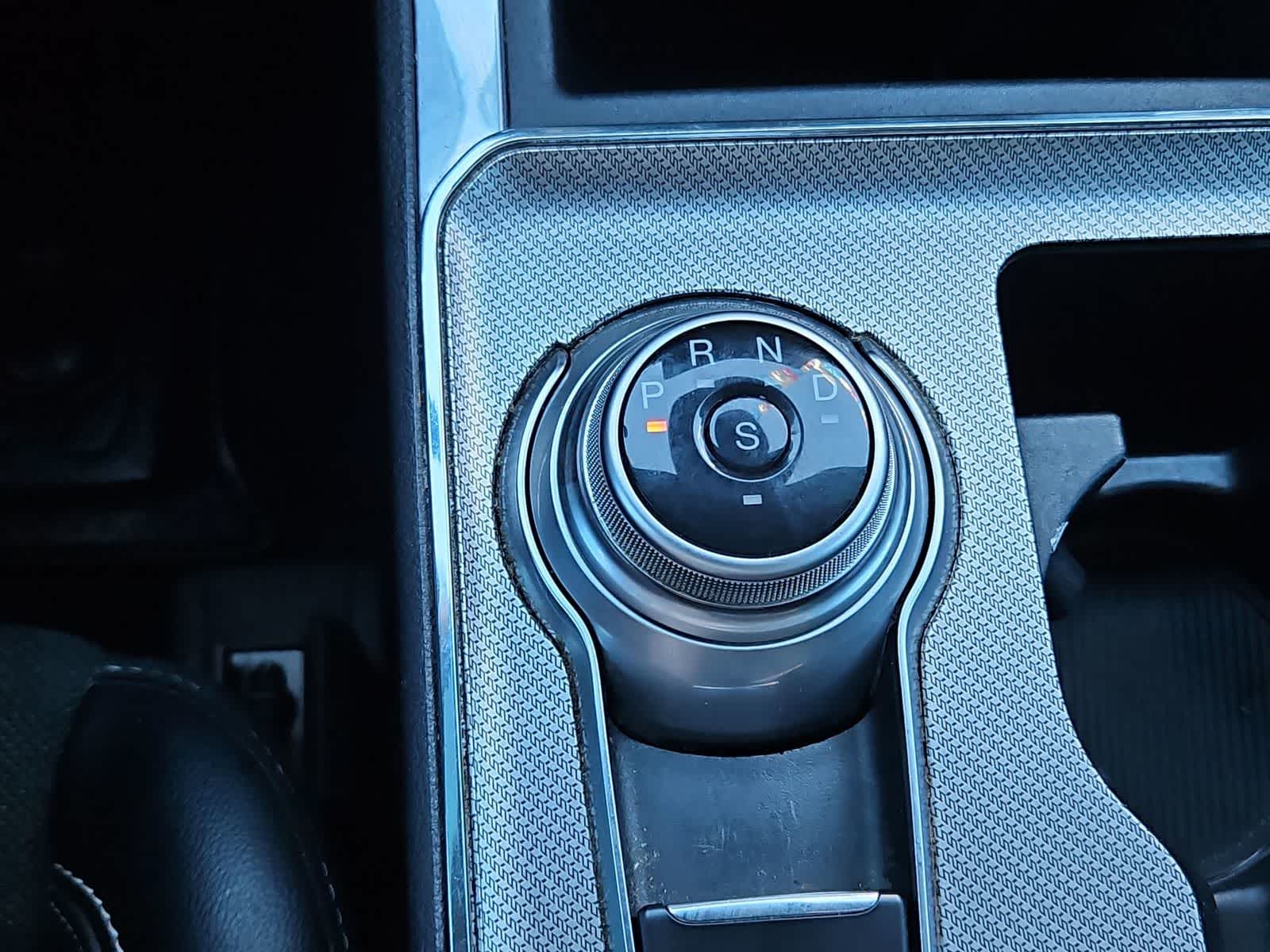 Thumbnail: 2021 Ford Edge - 31