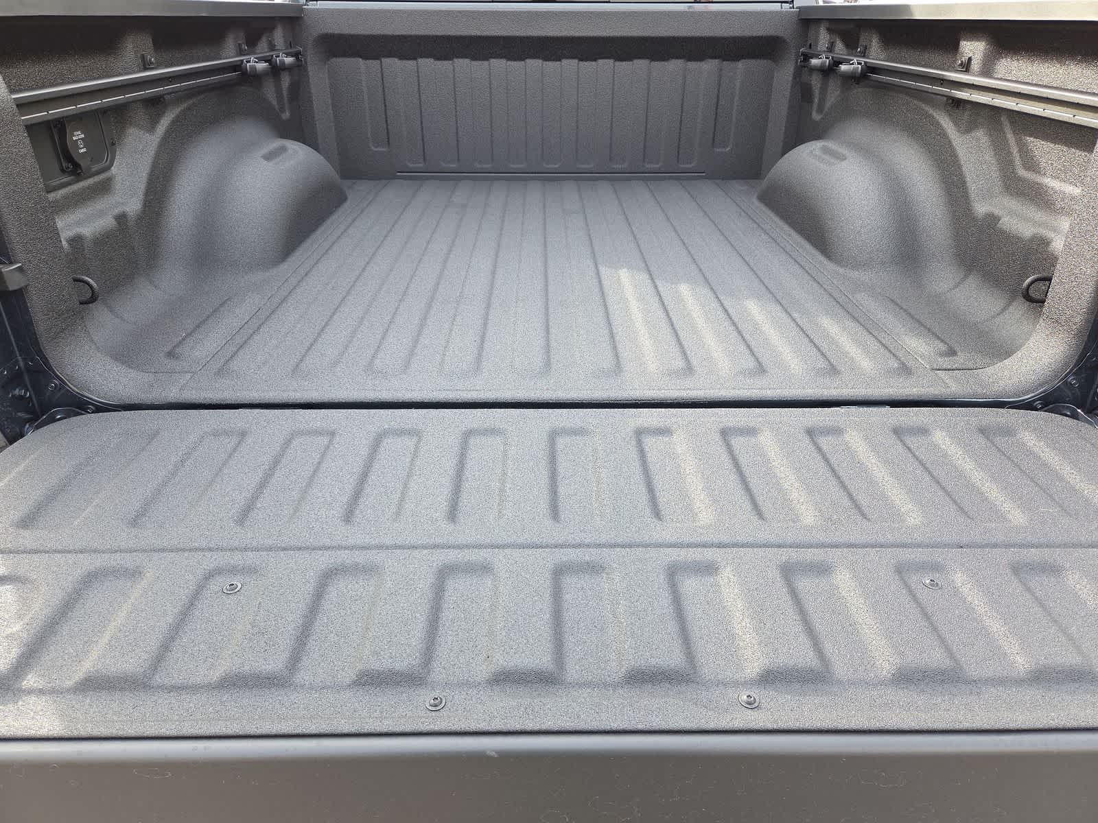 Thumbnail: 2026 RAM 1500 - 35