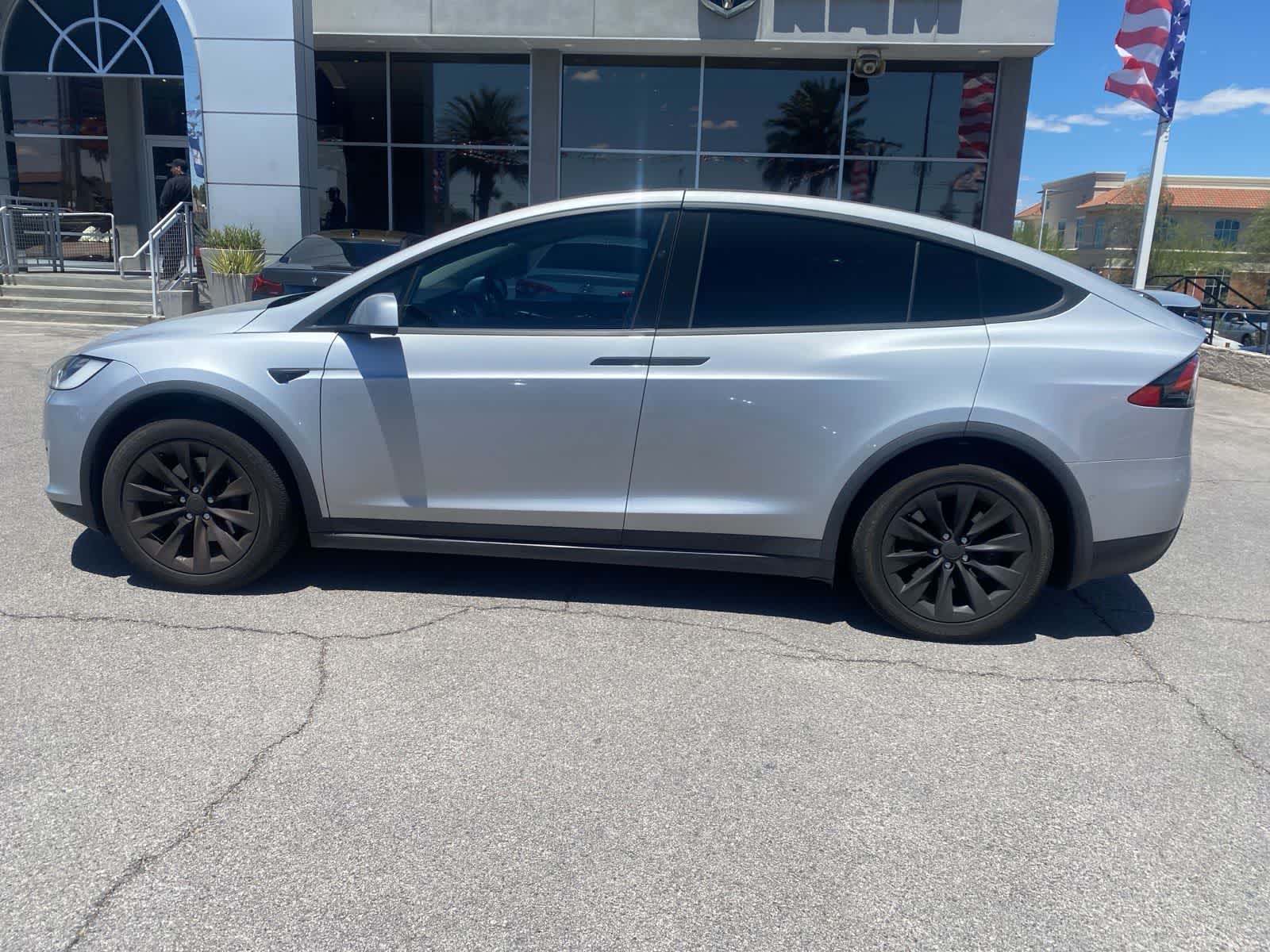 Thumbnail: 2018 Tesla Model X - 10
