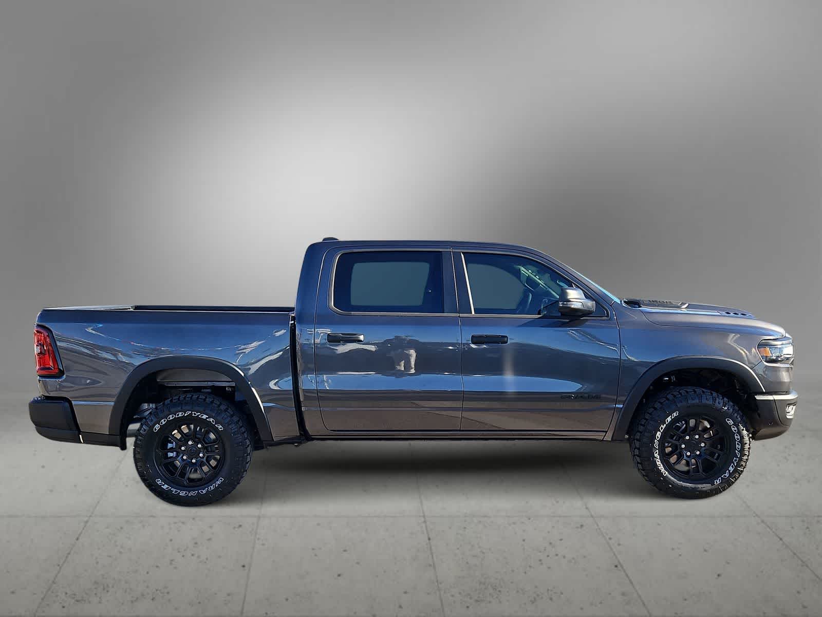 Thumbnail: 2026 RAM 1500 - 9