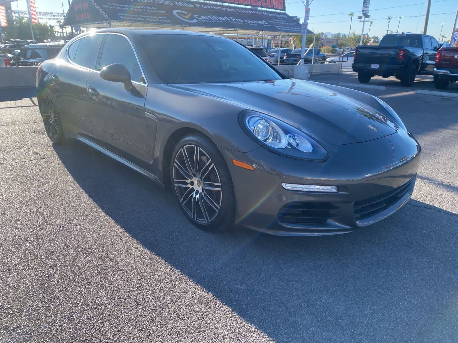 Thumbnail: 2016 Porsche Panamera - 4
