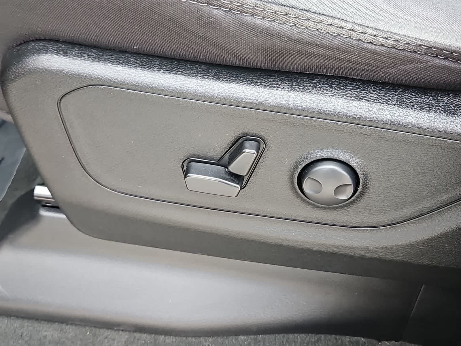 Thumbnail: 2023 RAM 1500 - 18