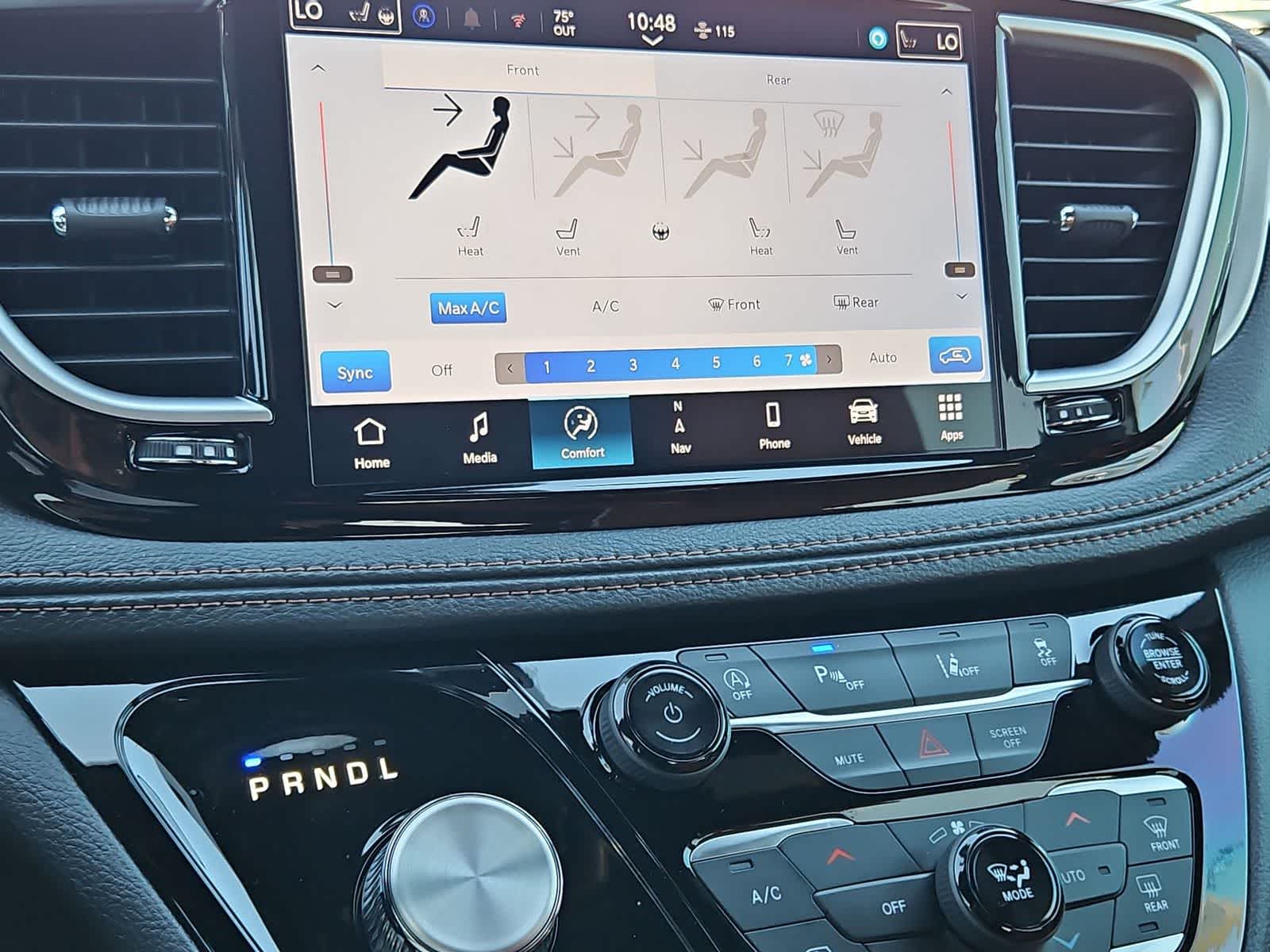 Thumbnail: 2026 Chrysler Pacifica - 27