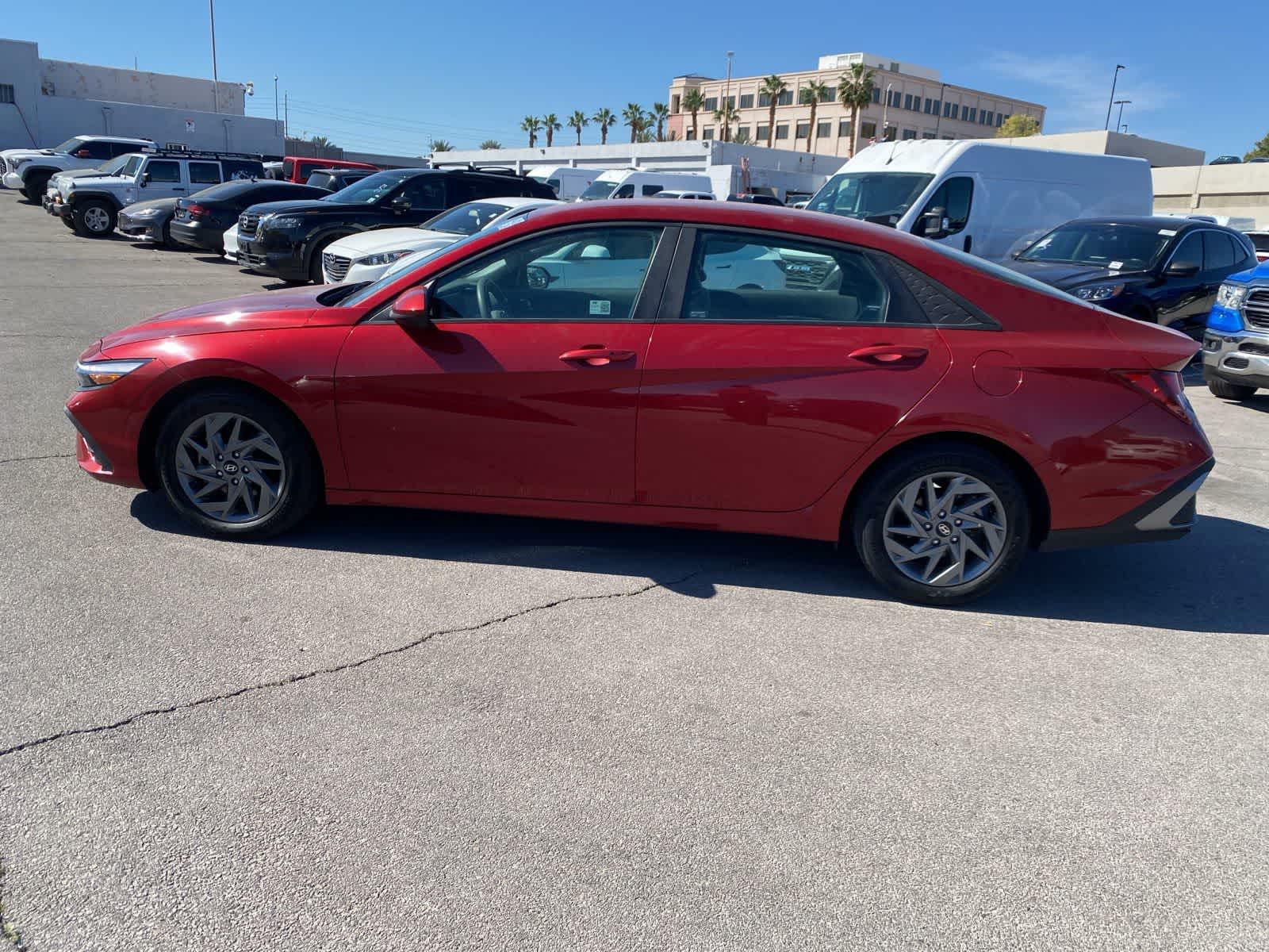 Thumbnail: 2024 Hyundai Elantra - 9