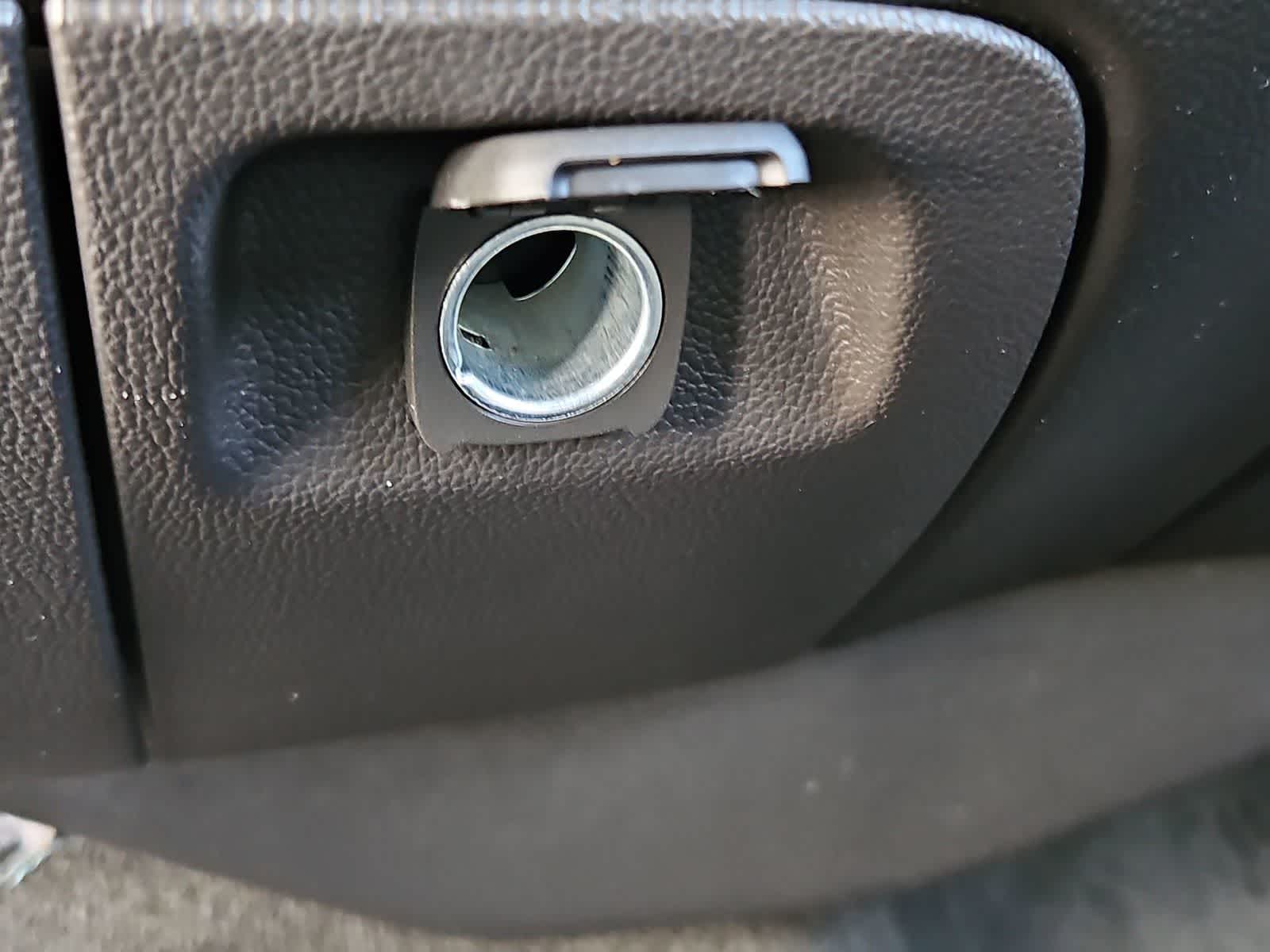 Thumbnail: 2018 Chevrolet Silverado 1500 - 29