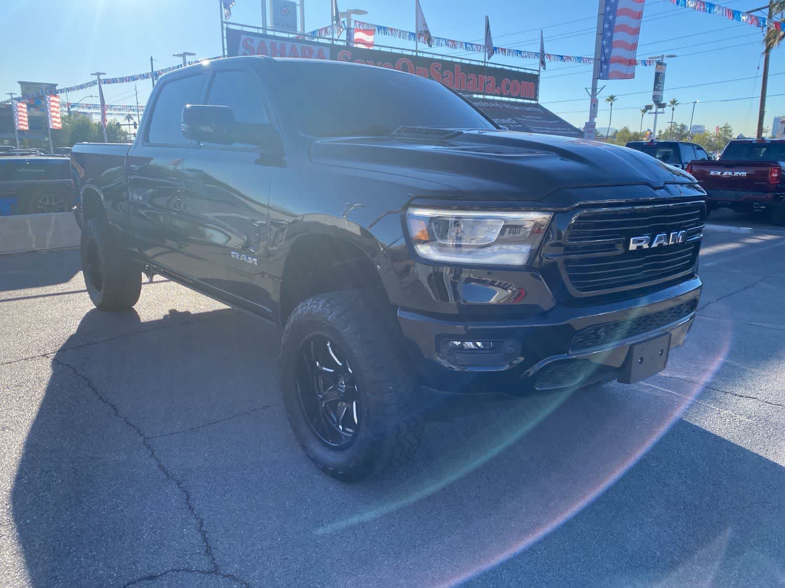2023 Ram 1500 Laramie photo 3