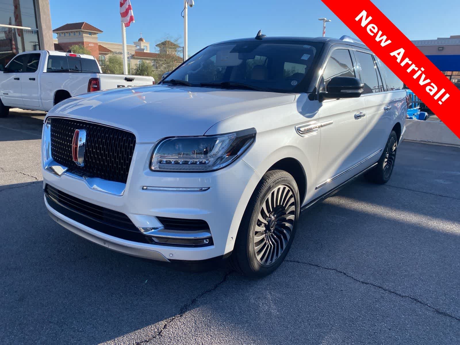 Thumbnail: 2018 Lincoln Navigator L - 1