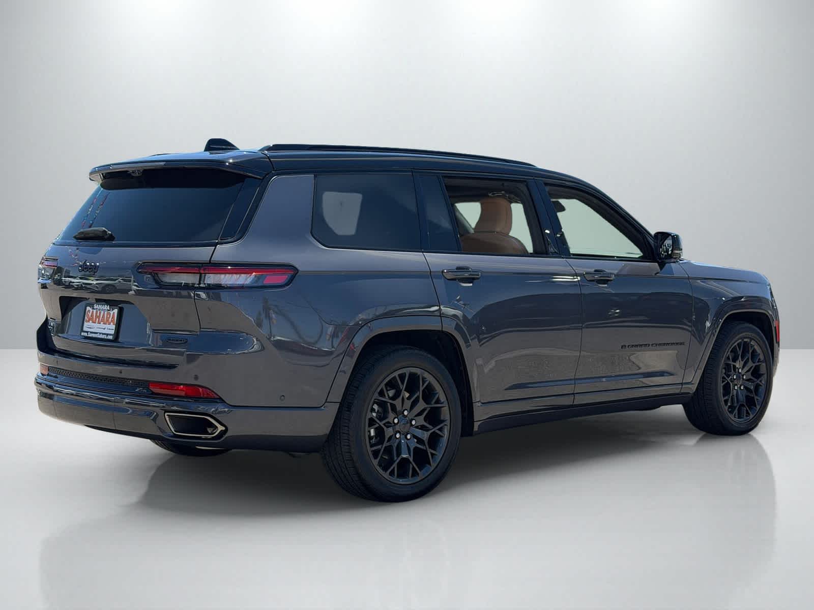 Thumbnail: 2024 Jeep Grand Cherokee L - 6
