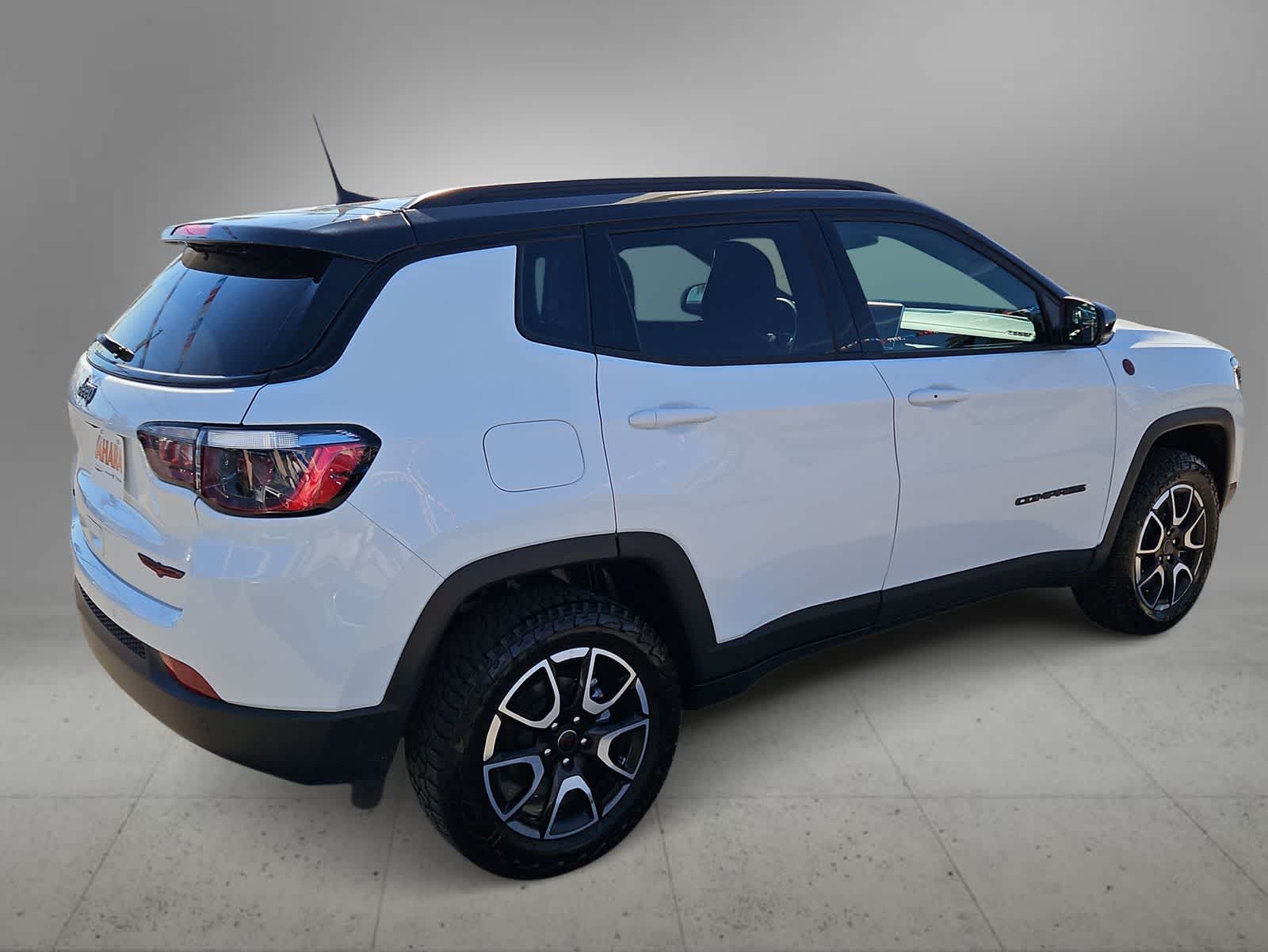 Thumbnail: 2025 Jeep Compass - 9
