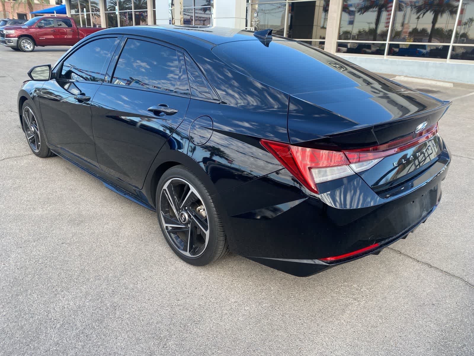 Thumbnail: 2023 Hyundai Elantra - 8