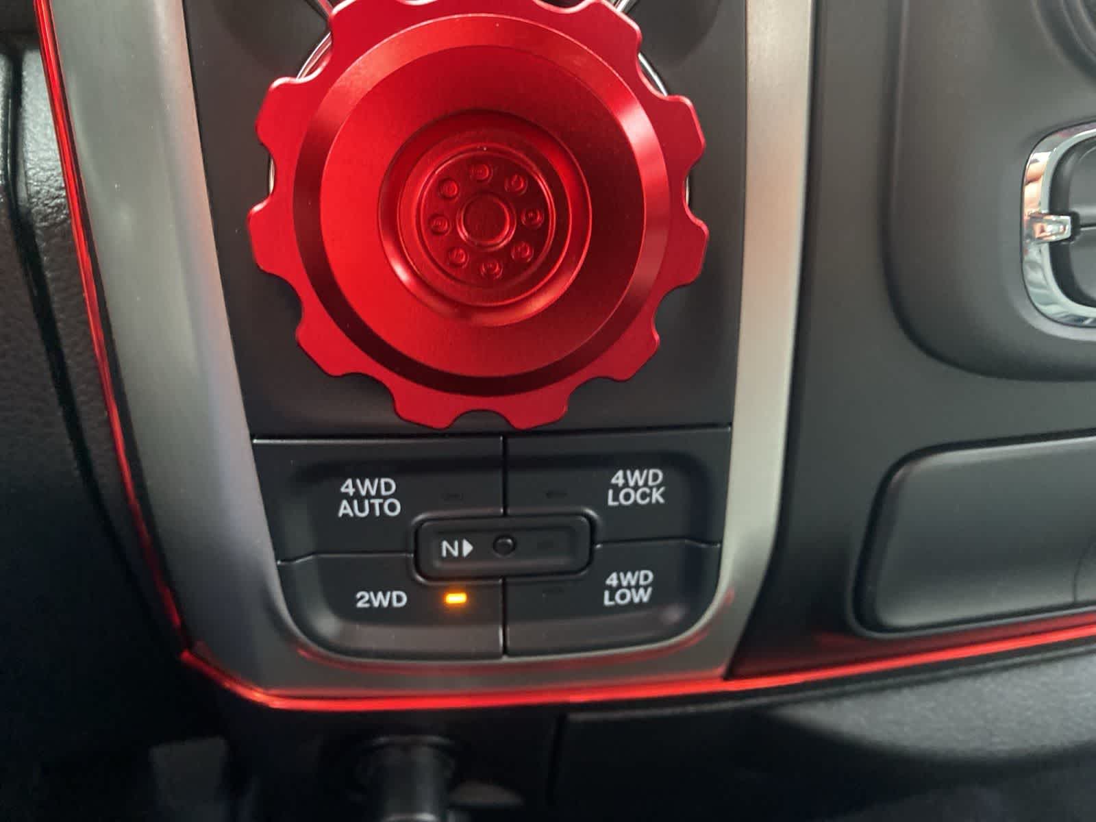 Thumbnail: 2019 RAM 1500 Classic - 15