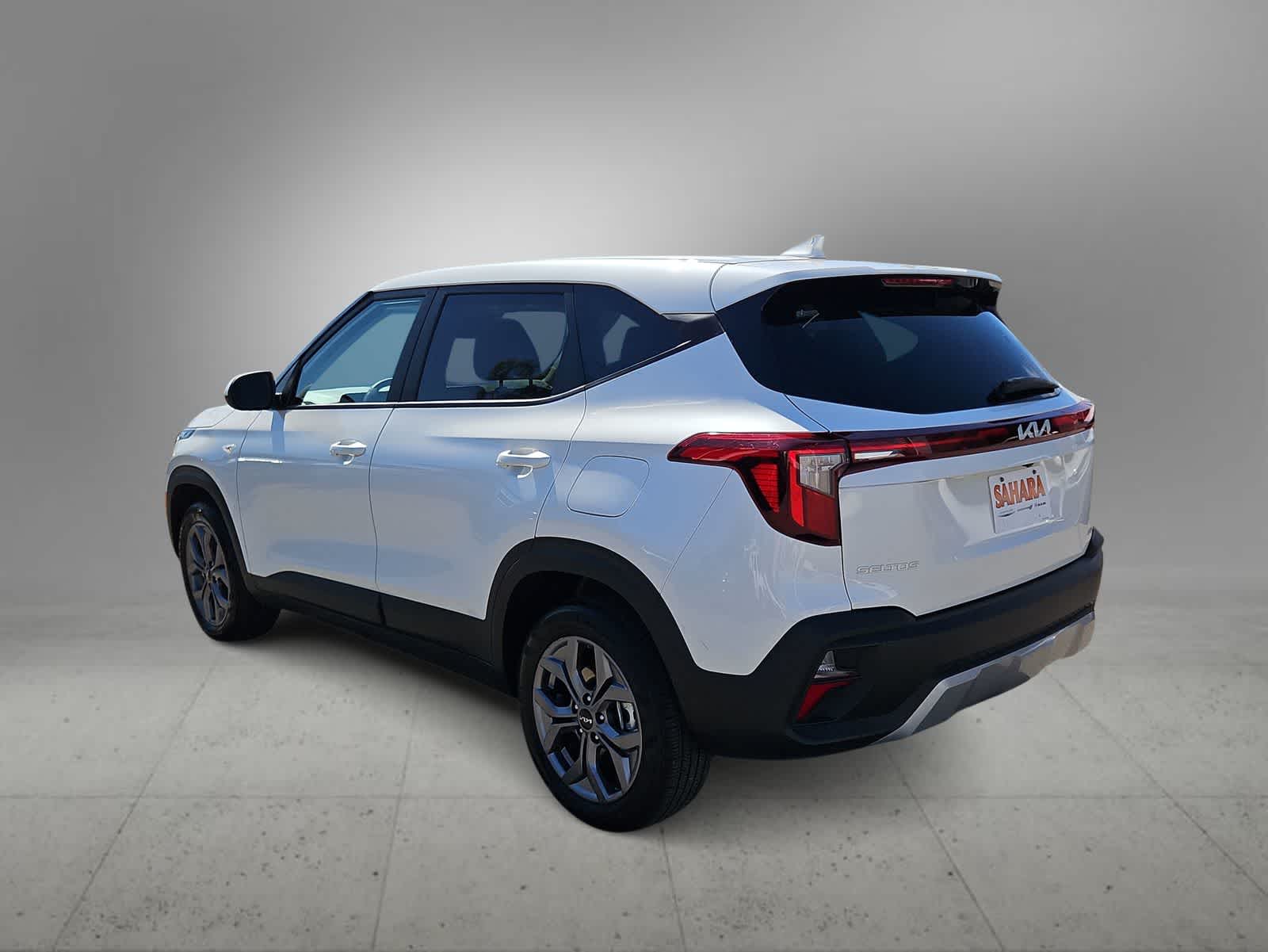 Thumbnail: 2024 Kia Seltos - 6