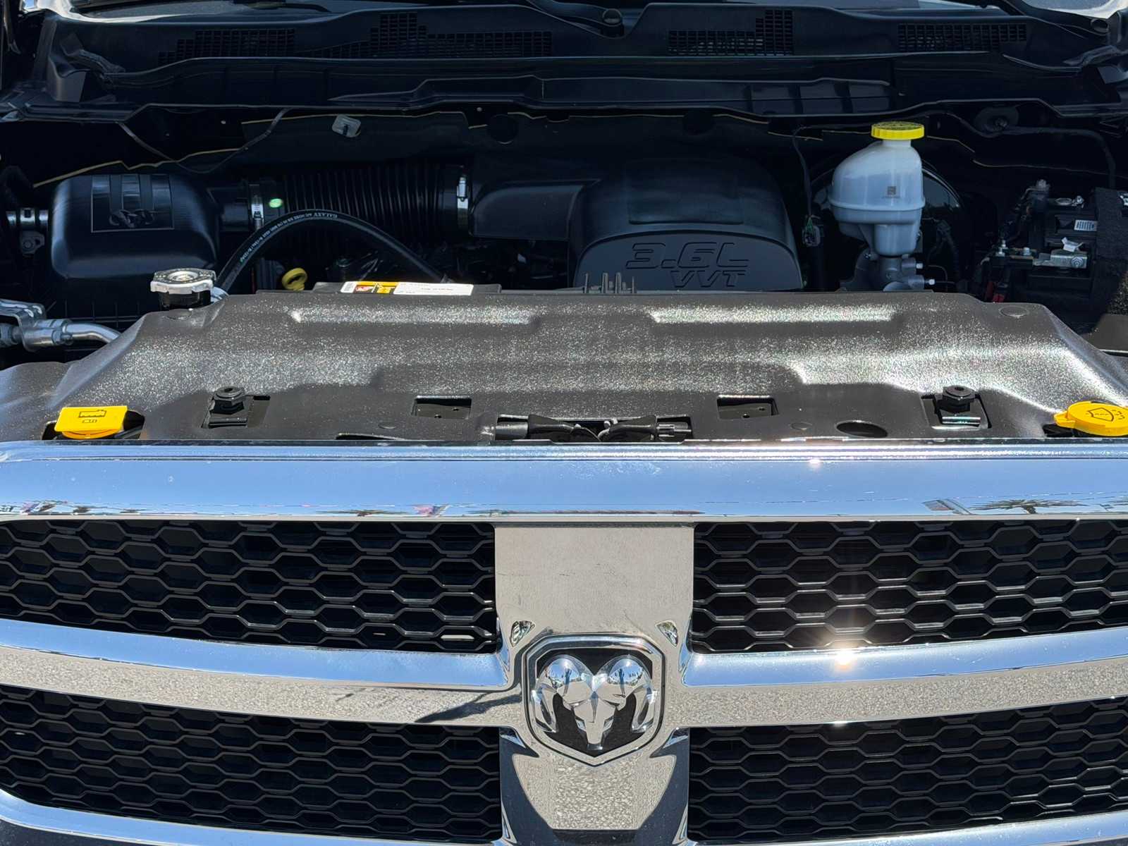 Thumbnail: 2023 RAM 1500 Classic - 33