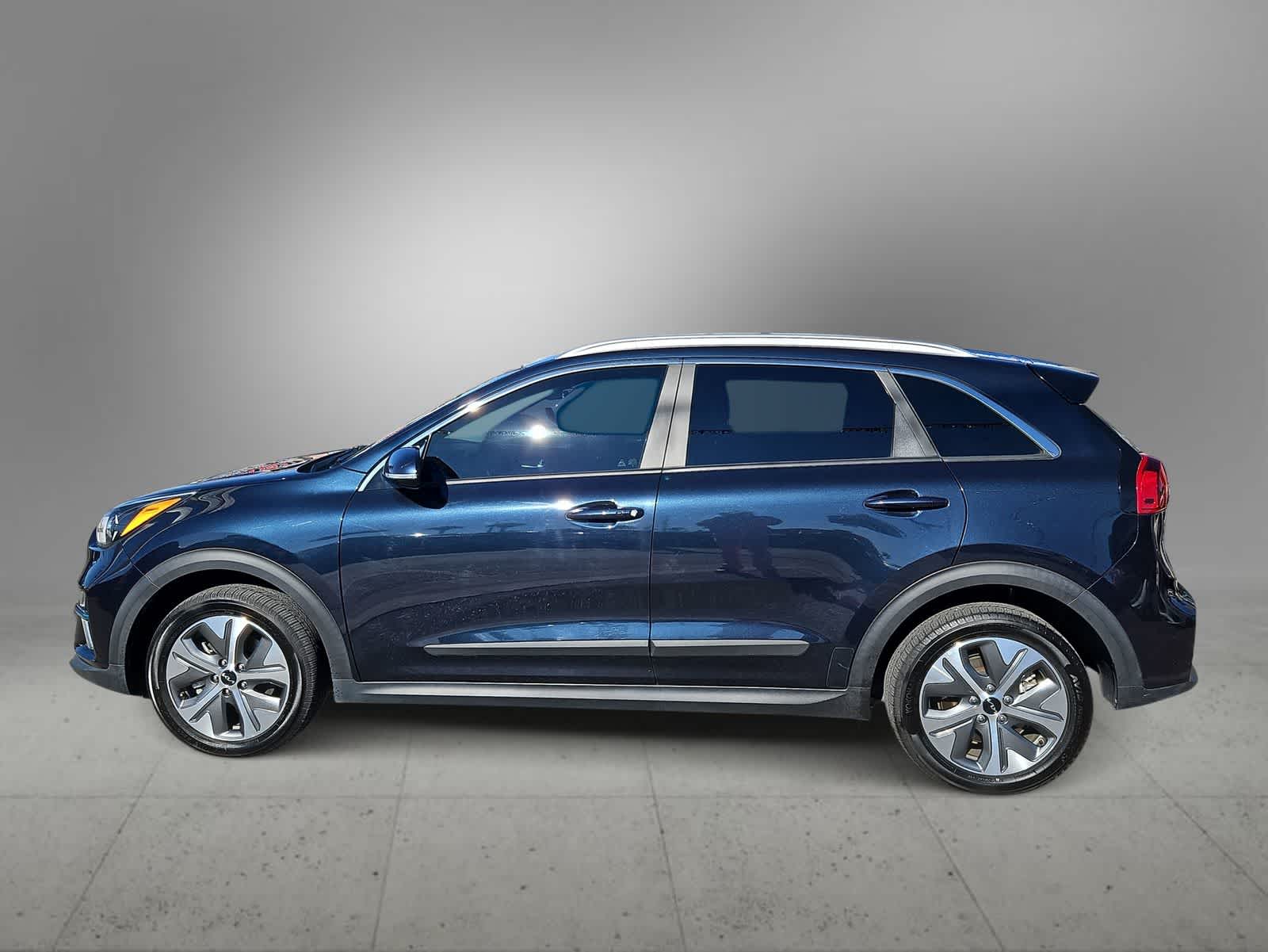 Thumbnail: 2022 Kia Niro - 6