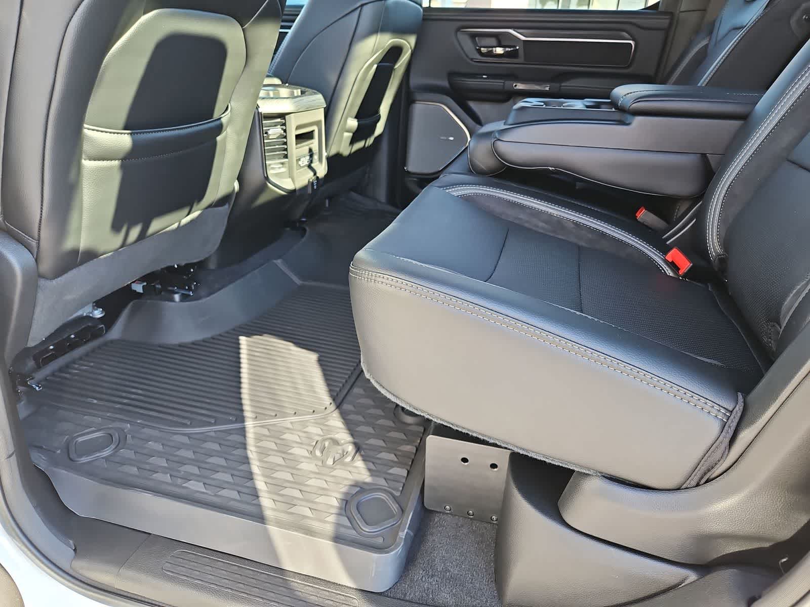 Thumbnail: 2026 RAM 1500 - 19